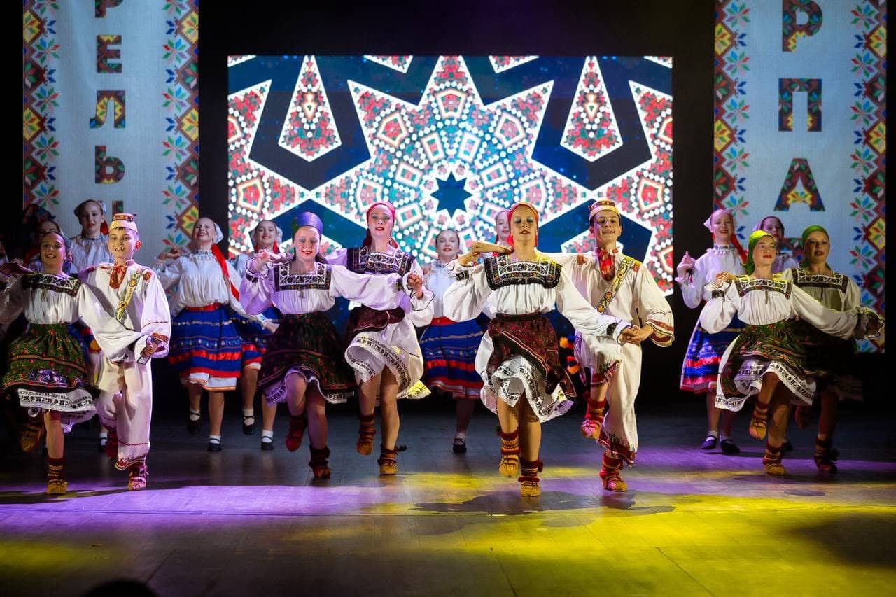 40-річний ювілей відзначив народний ансамбль танцю «Джерельця Карпат»
