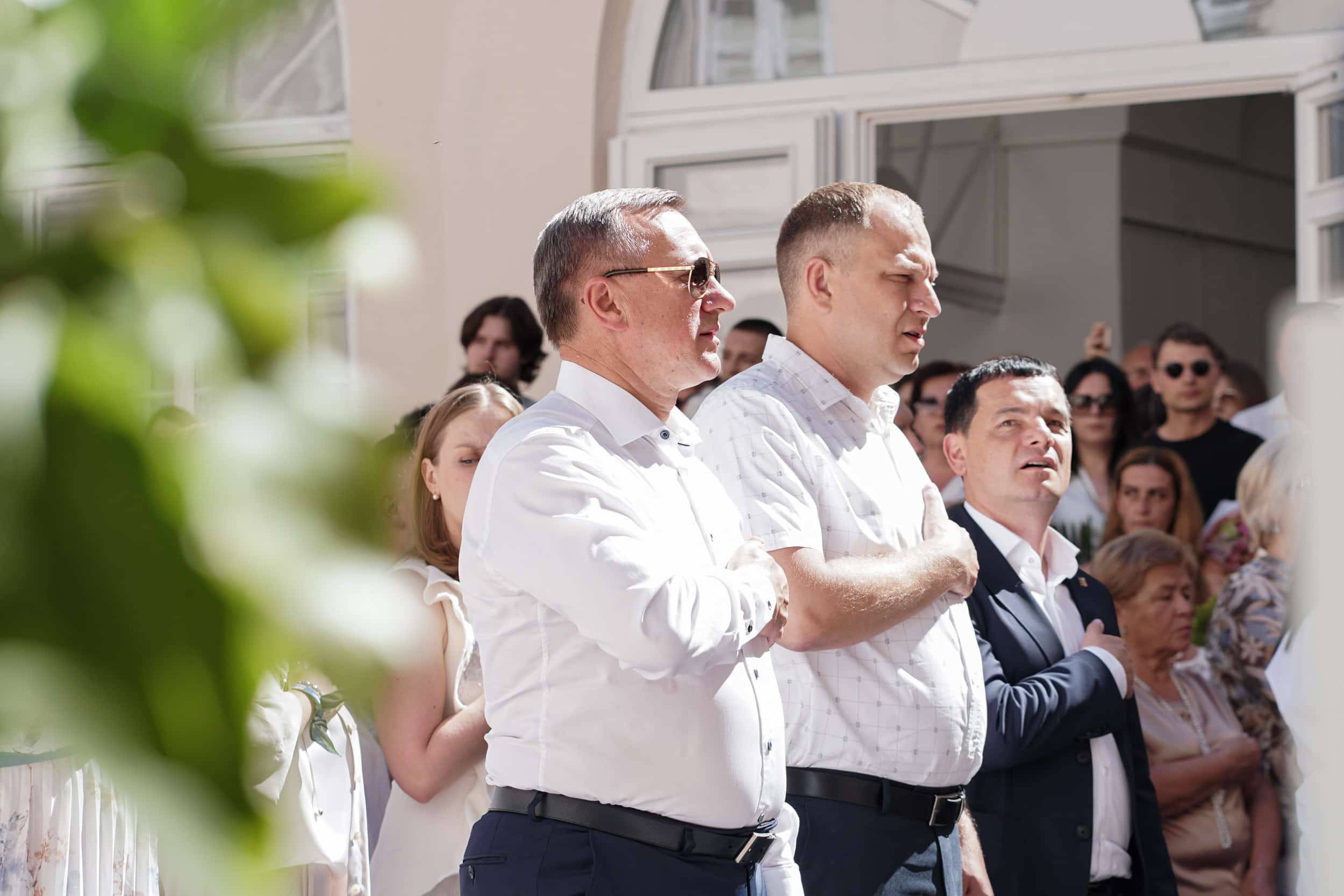 В Ужгороді відбулося загальноміське свято випускників