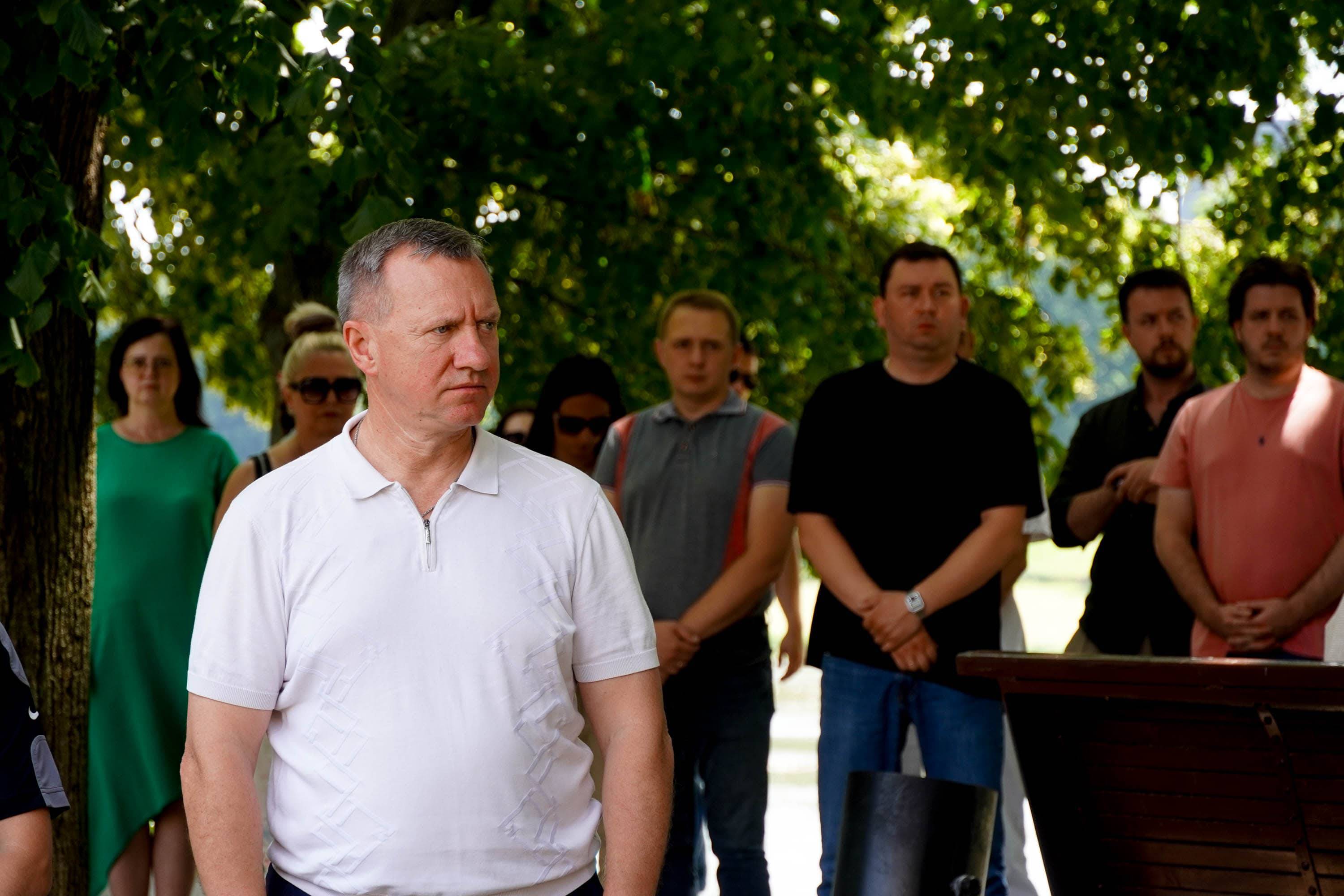 Сьогодні в Ужгороді провели в останню путь захисника України, сержанта Сергія Михайленка
