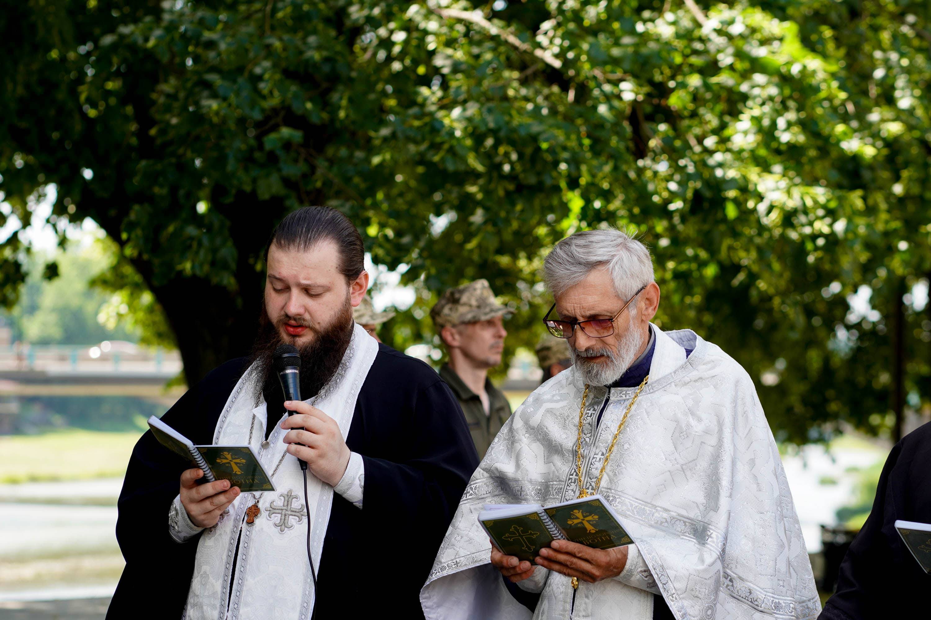 Сьогодні в Ужгороді провели в останню путь захисника України, сержанта Сергія Михайленка