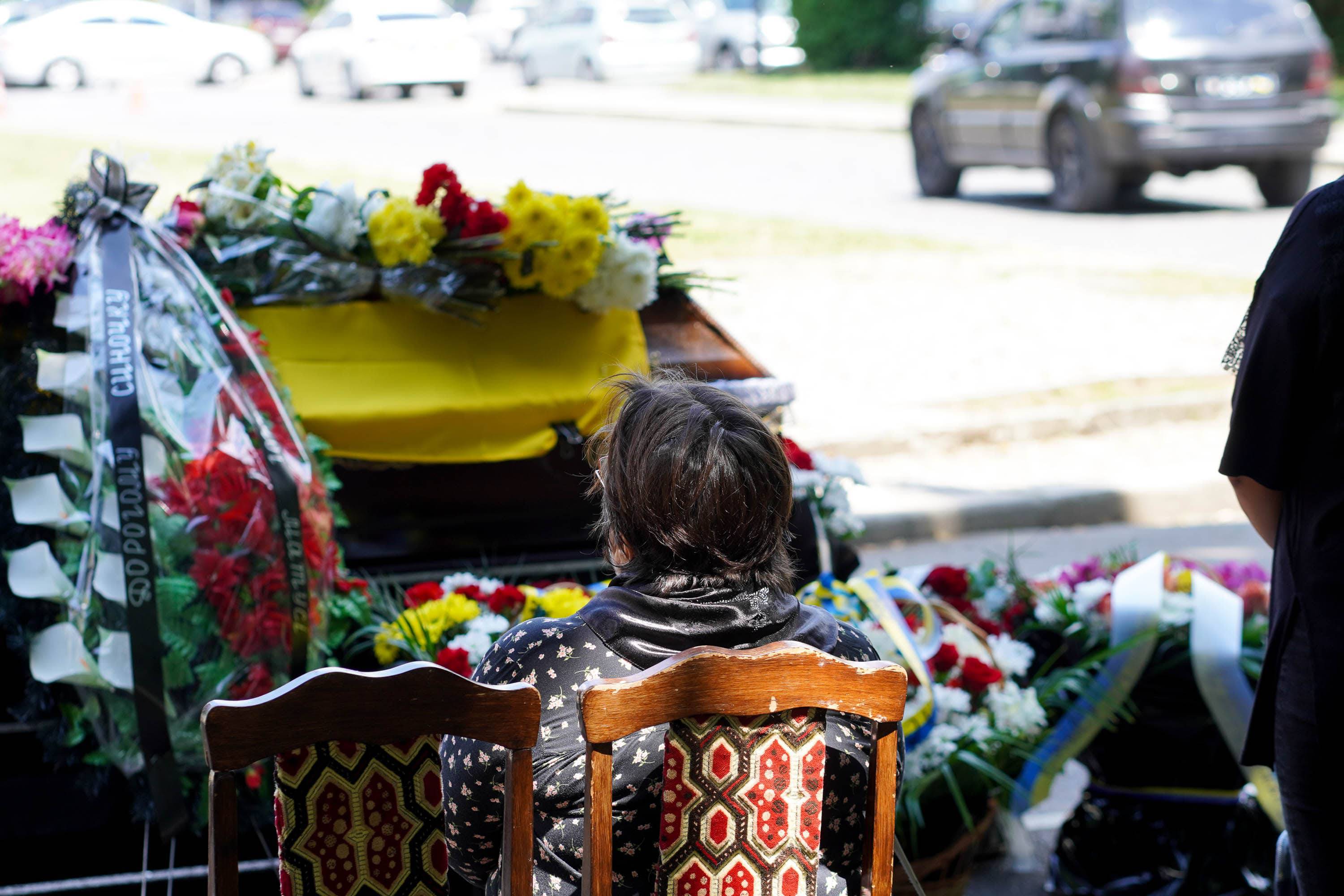 Сьогодні в Ужгороді провели в останню путь захисника України, сержанта Сергія Михайленка