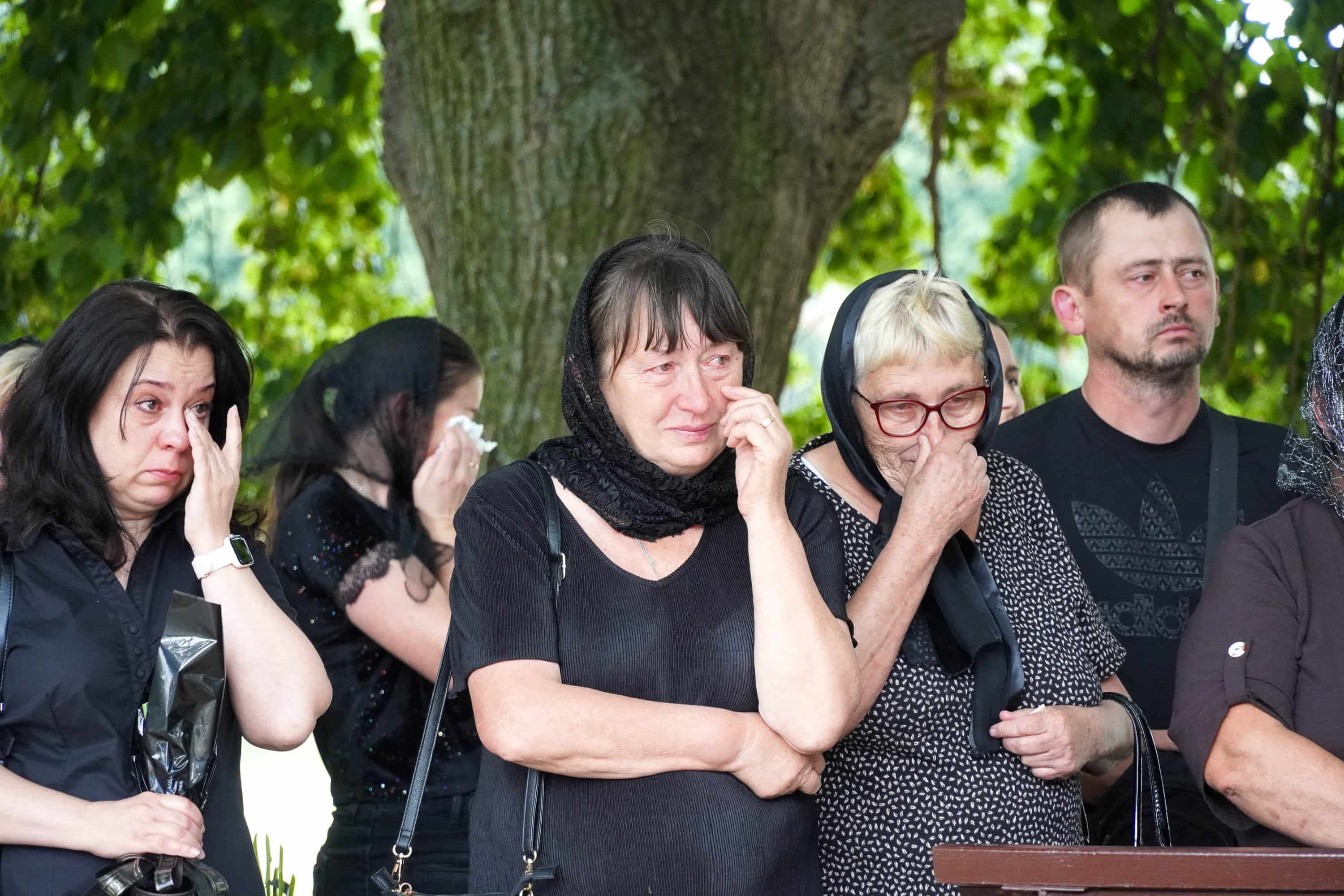 Наше місто сьогодні знову тужить, адже попрощалося зі своїм захисником – 31-річним солдатом Юрієм Легезою.