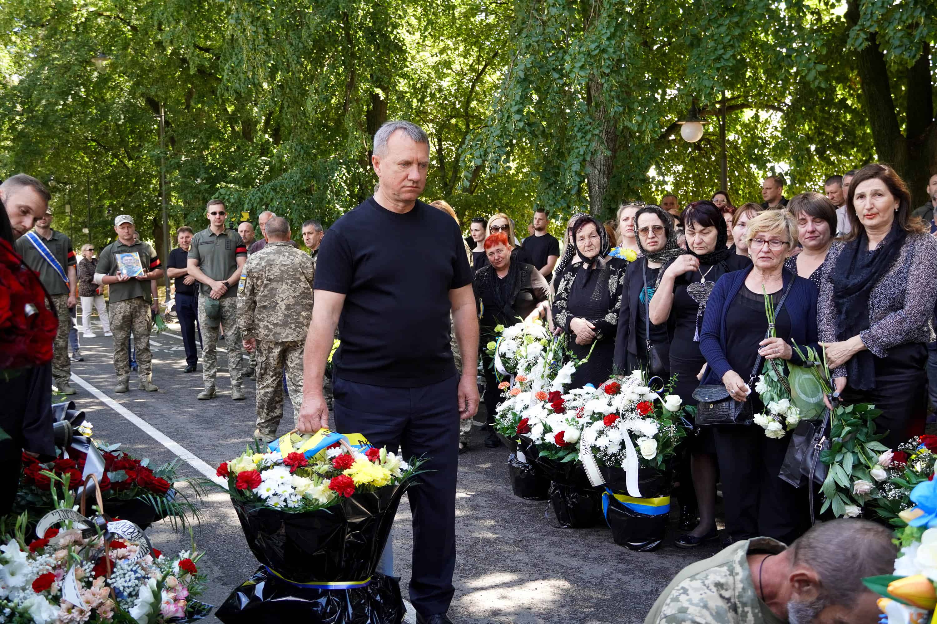 В Ужгороді сьогодні попрощалися із молодшим сержантом Сергієм Бабилею