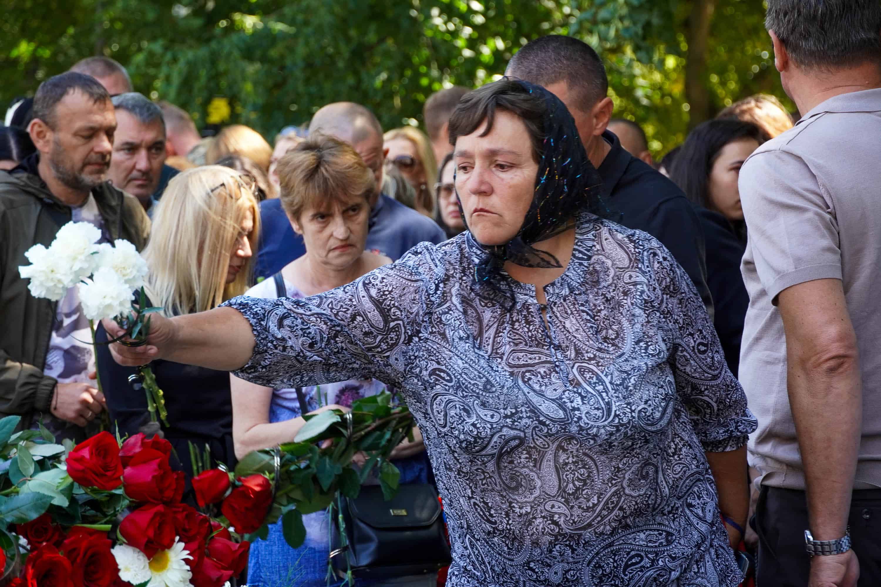 В Ужгороді сьогодні попрощалися із молодшим сержантом Сергієм Бабилею
