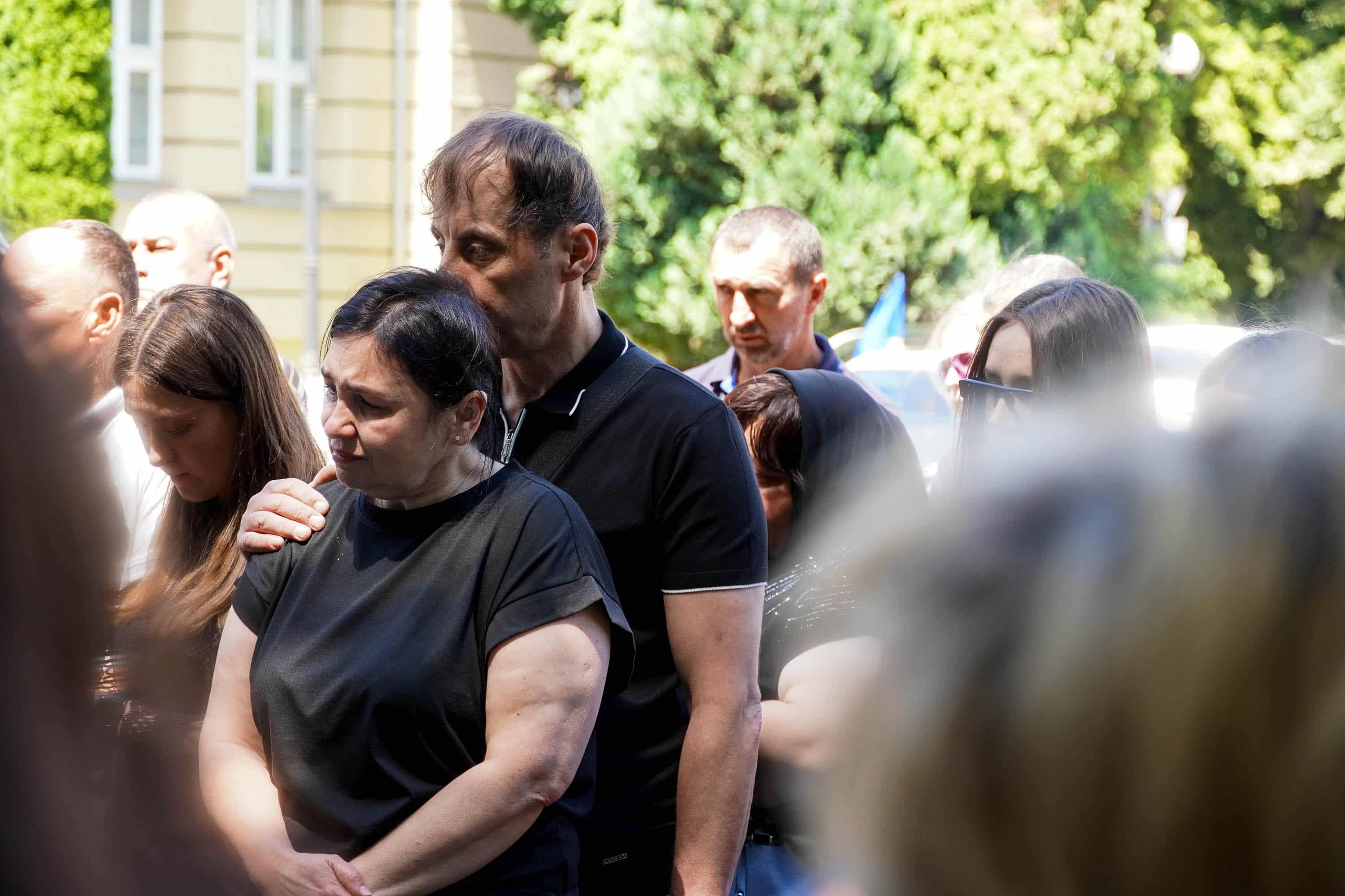 В Ужгороді сьогодні попрощалися із молодшим сержантом Сергієм Бабилею