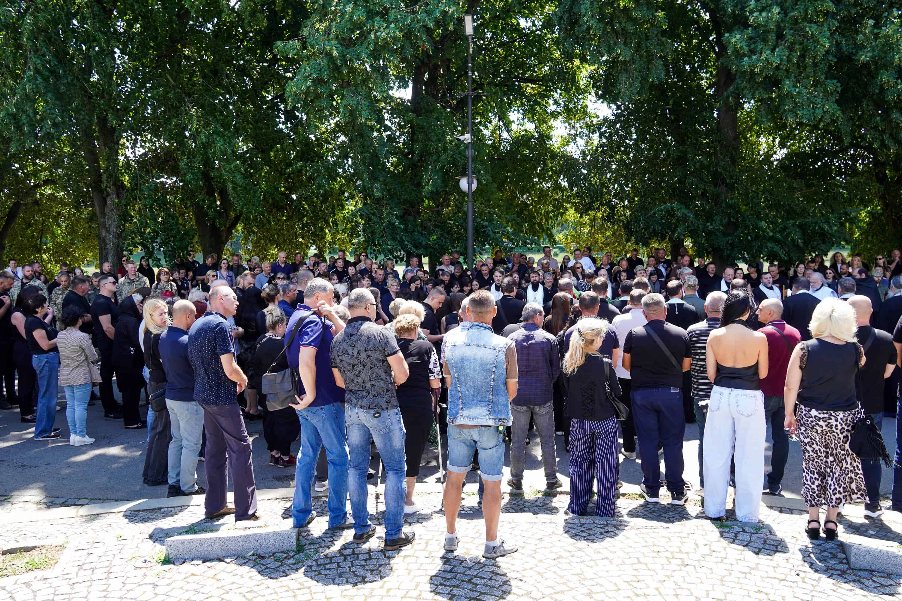 В Ужгороді сьогодні попрощалися із молодшим сержантом Сергієм Бабилею