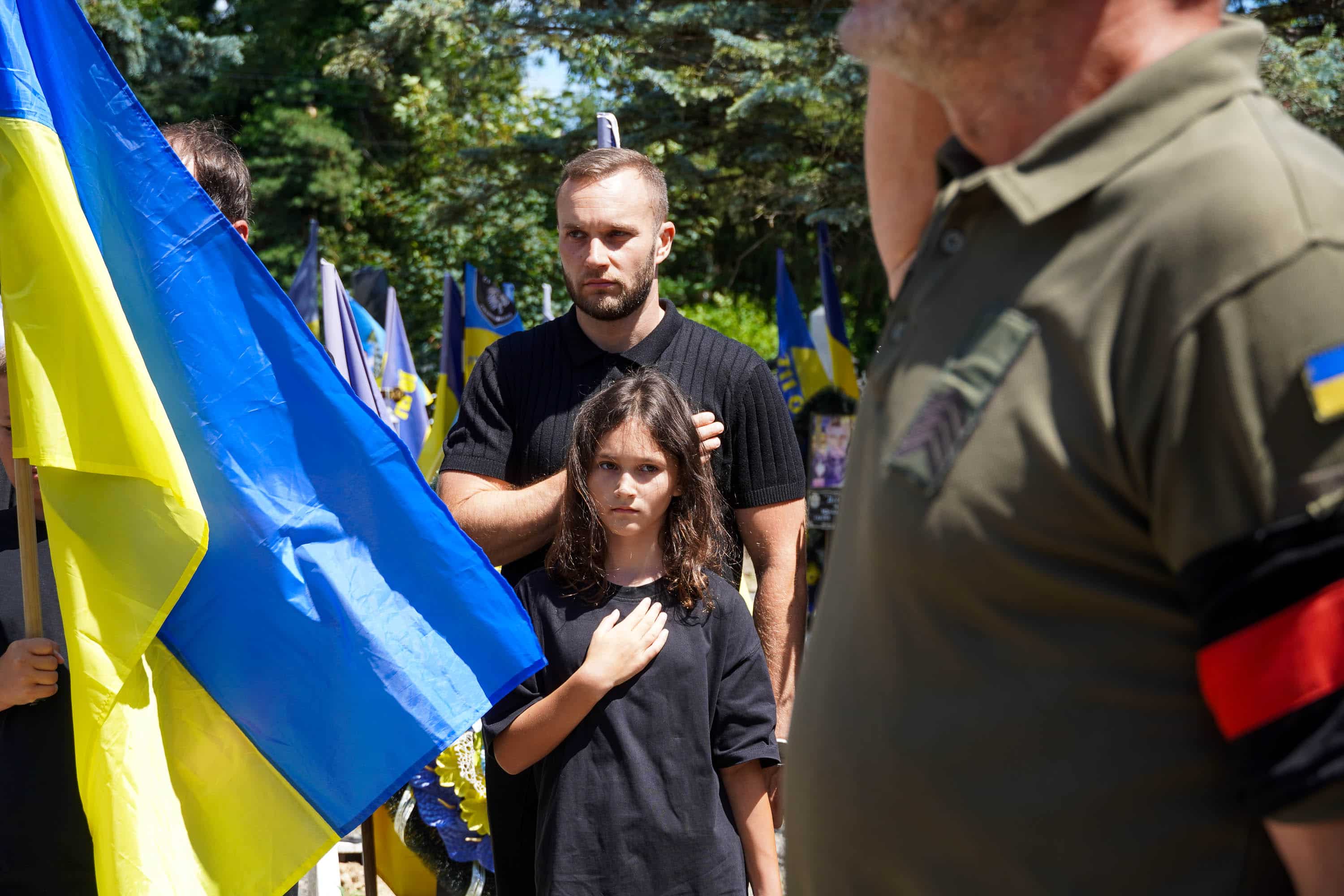 В Ужгороді сьогодні попрощалися із молодшим сержантом Сергієм Бабилею