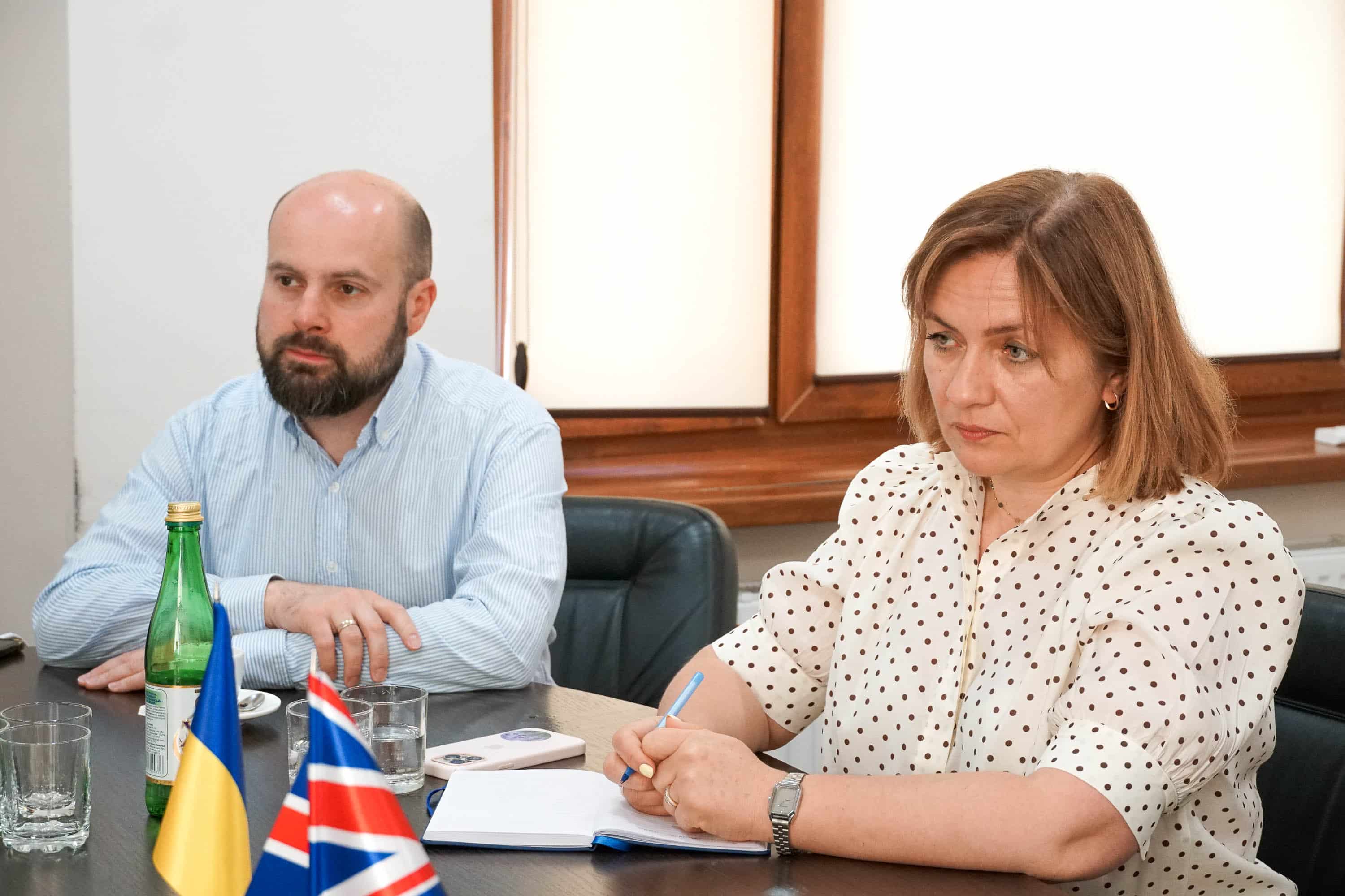 Міський голова Ужгорода Богдан Андріїв зустрівся із заступницею Глави Місії Посольства Великої Британії в Україні Шарлоттою Сюрен