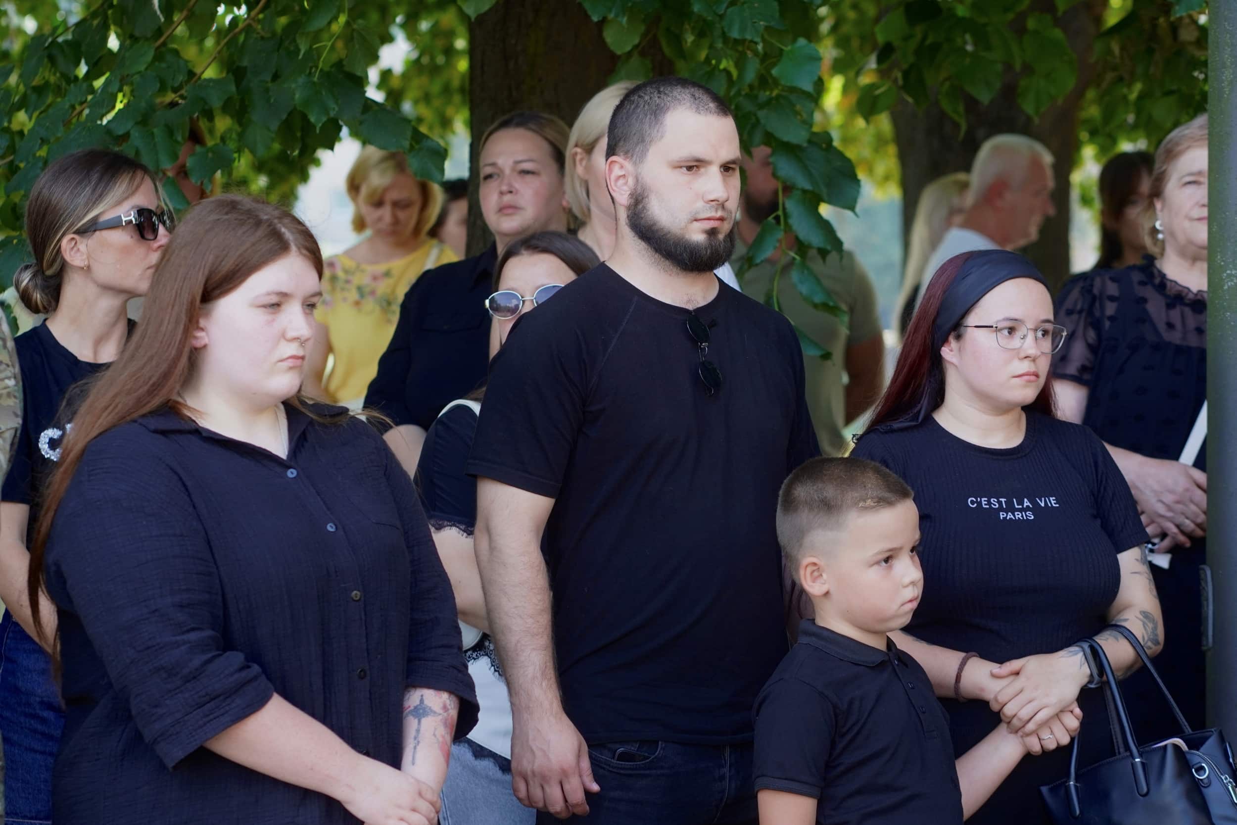 Сьогодні в Ужгороді віддали останню шану 32-річному солдату Володимиру Жупіку