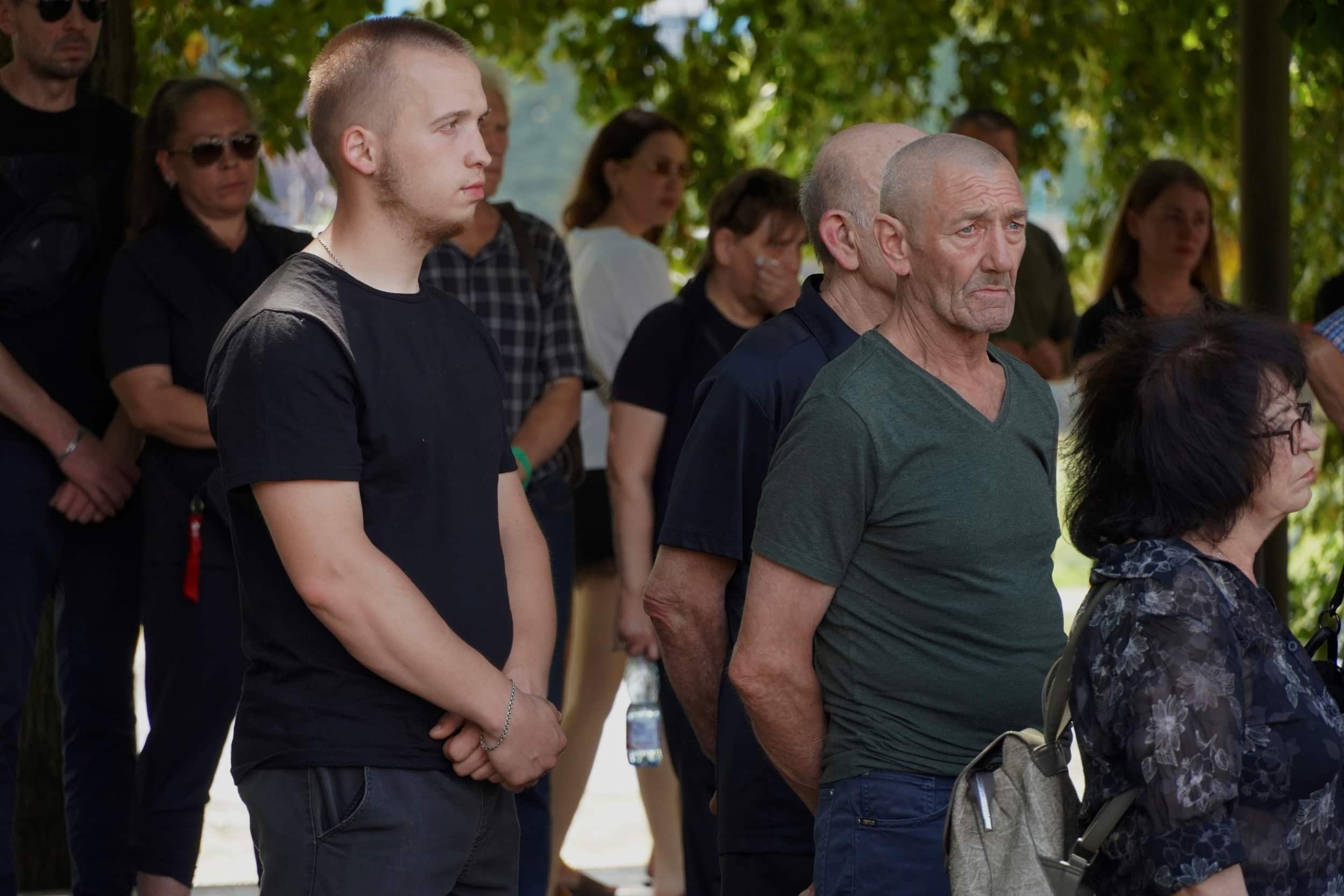 Сьогодні в Ужгороді віддали останню шану 32-річному солдату Володимиру Жупіку
