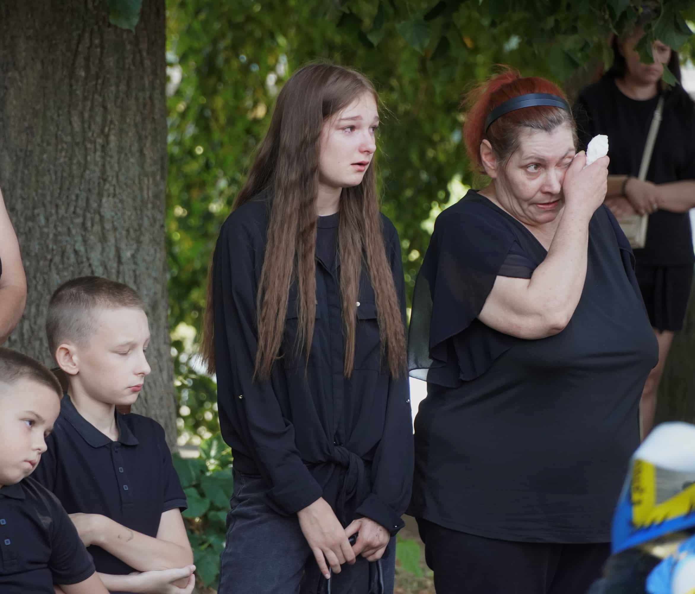 Сьогодні в Ужгороді віддали останню шану 32-річному солдату Володимиру Жупіку