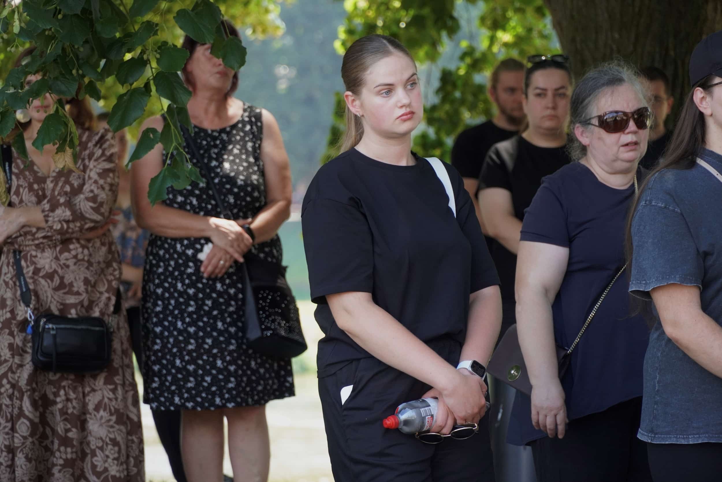 Сьогодні в Ужгороді віддали останню шану 32-річному солдату Володимиру Жупіку