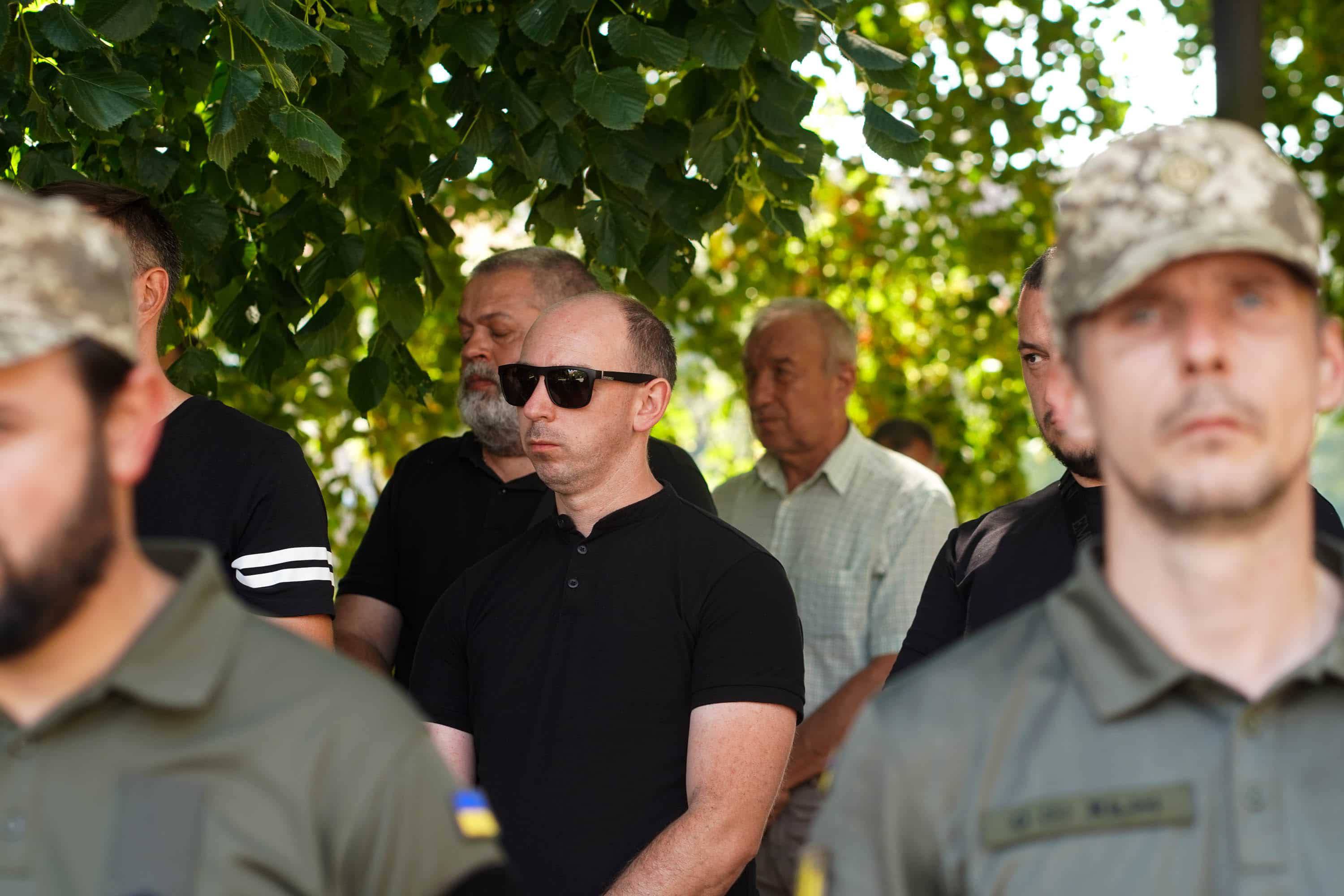 Сьогодні Ужгород провів в останню путь 43-річного військового – солдата Олега Матвієнка, який віддав життя, захищаючи Україну від російської агресії