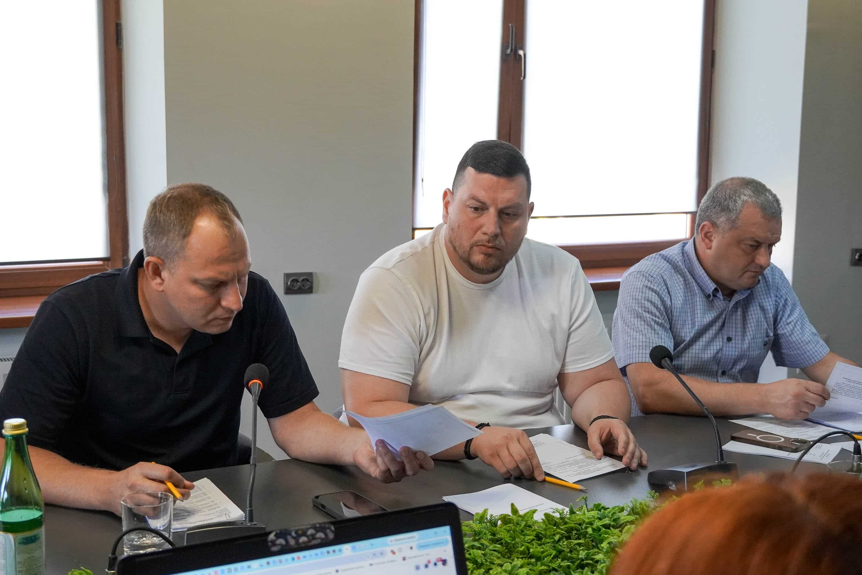 Безоплатне харчування, тарифи на вивезення сміття та захист дітей: рішення виконкому