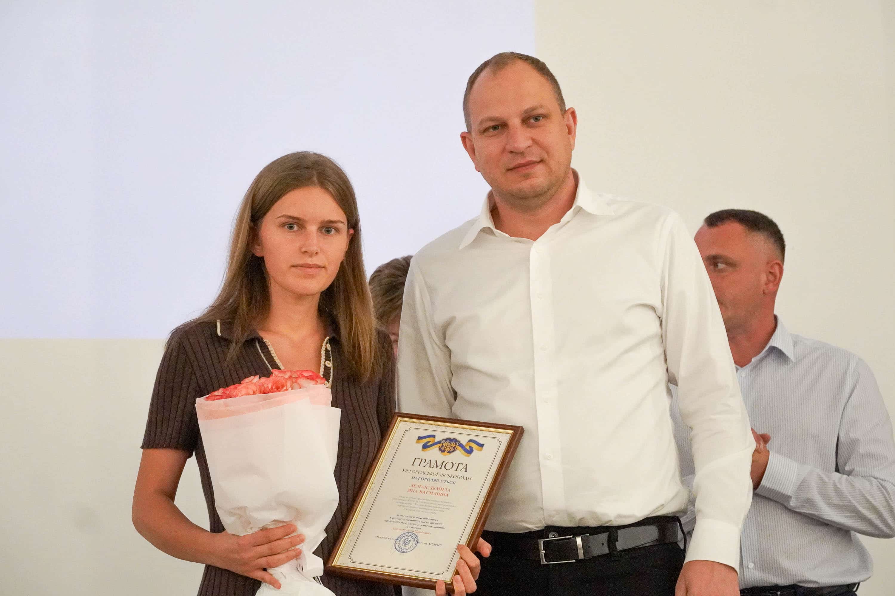 В Ужгороді привітали медичних працівників із професійним святом