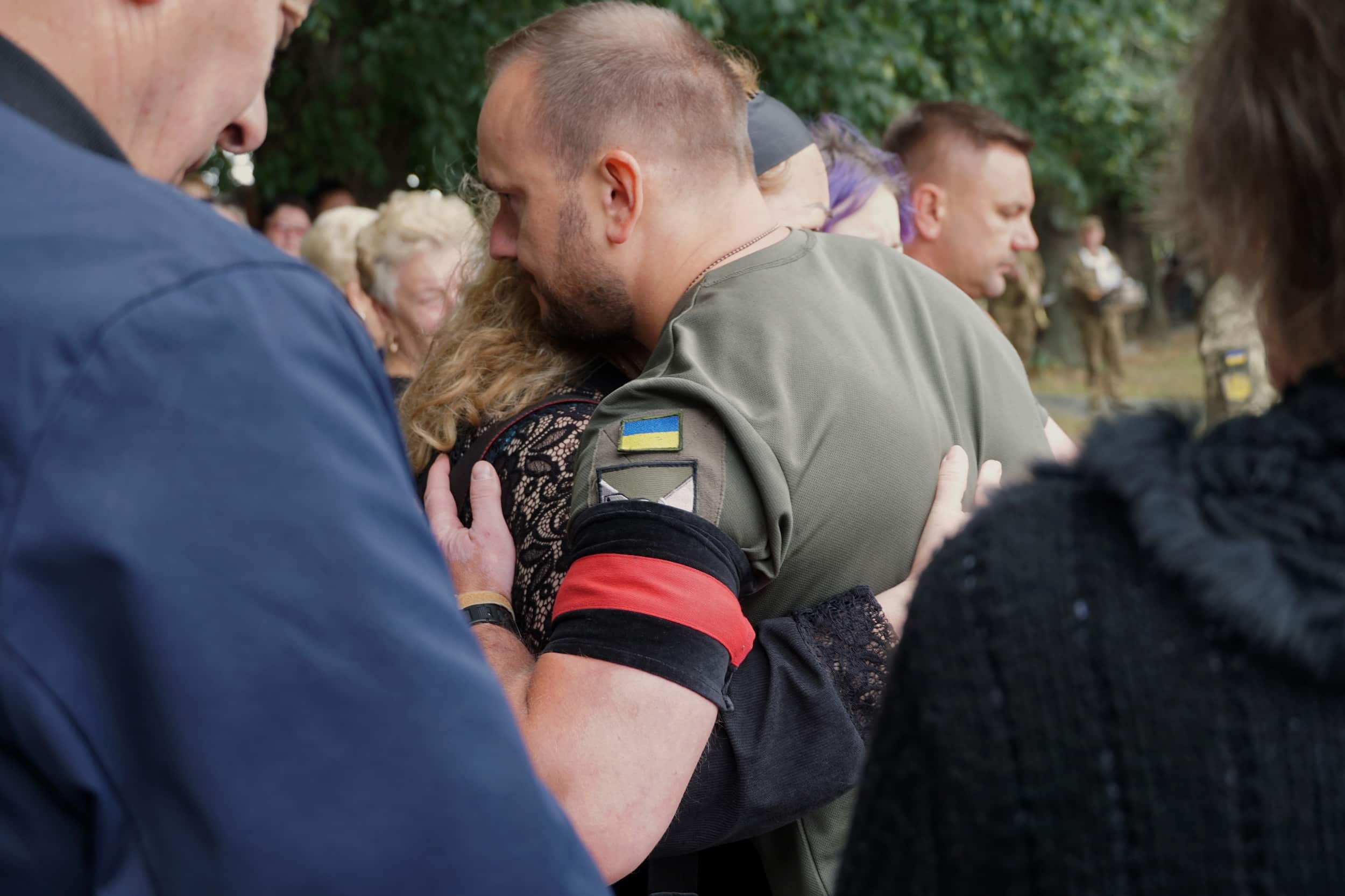 В Ужгороді сьогодні віддали останню шану 49-річному захиснику України, старшому солдату Івану Ігнацевичу