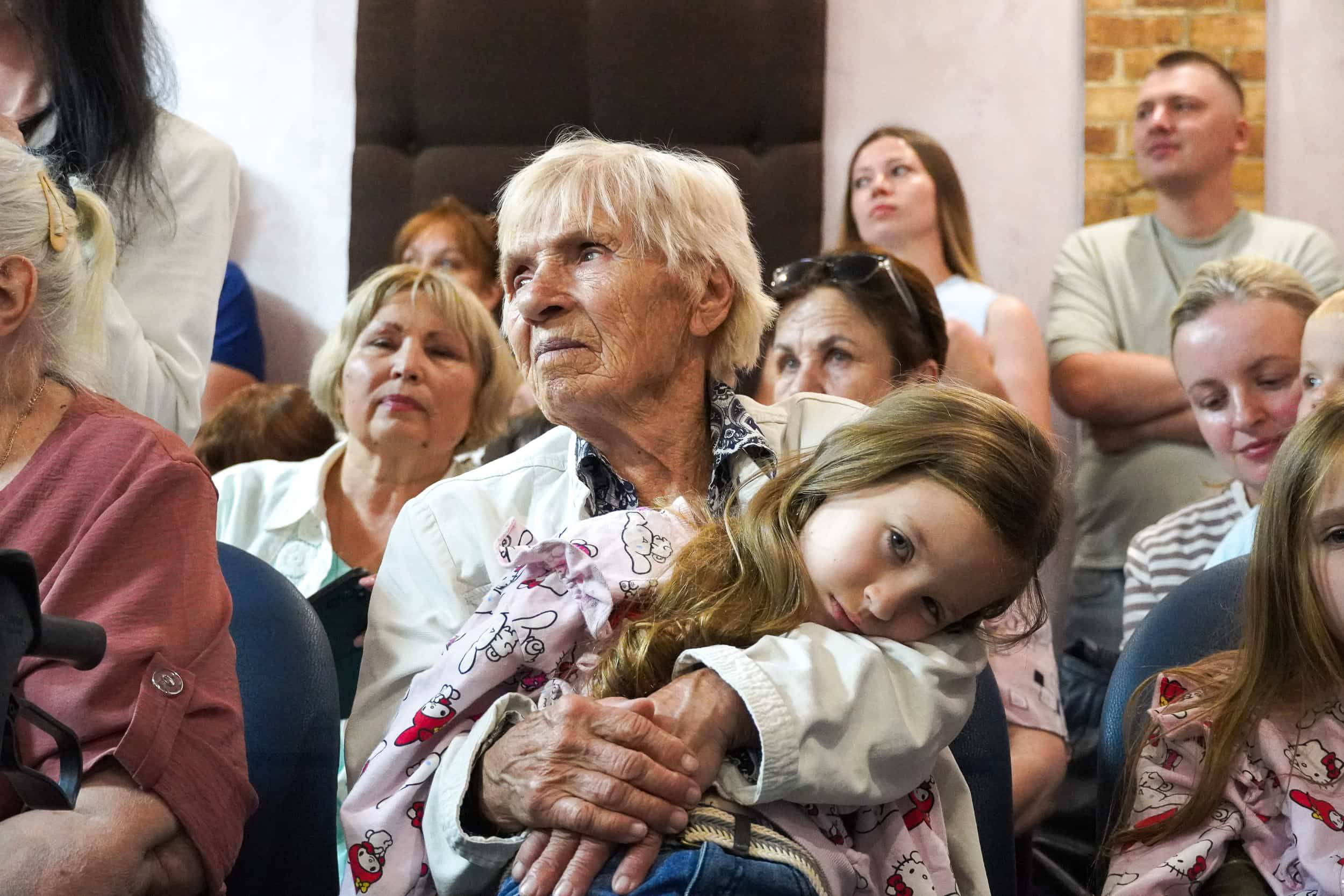 «Вільні разом»: в Ужгороді відкрили осередoк підтримки для херсонців