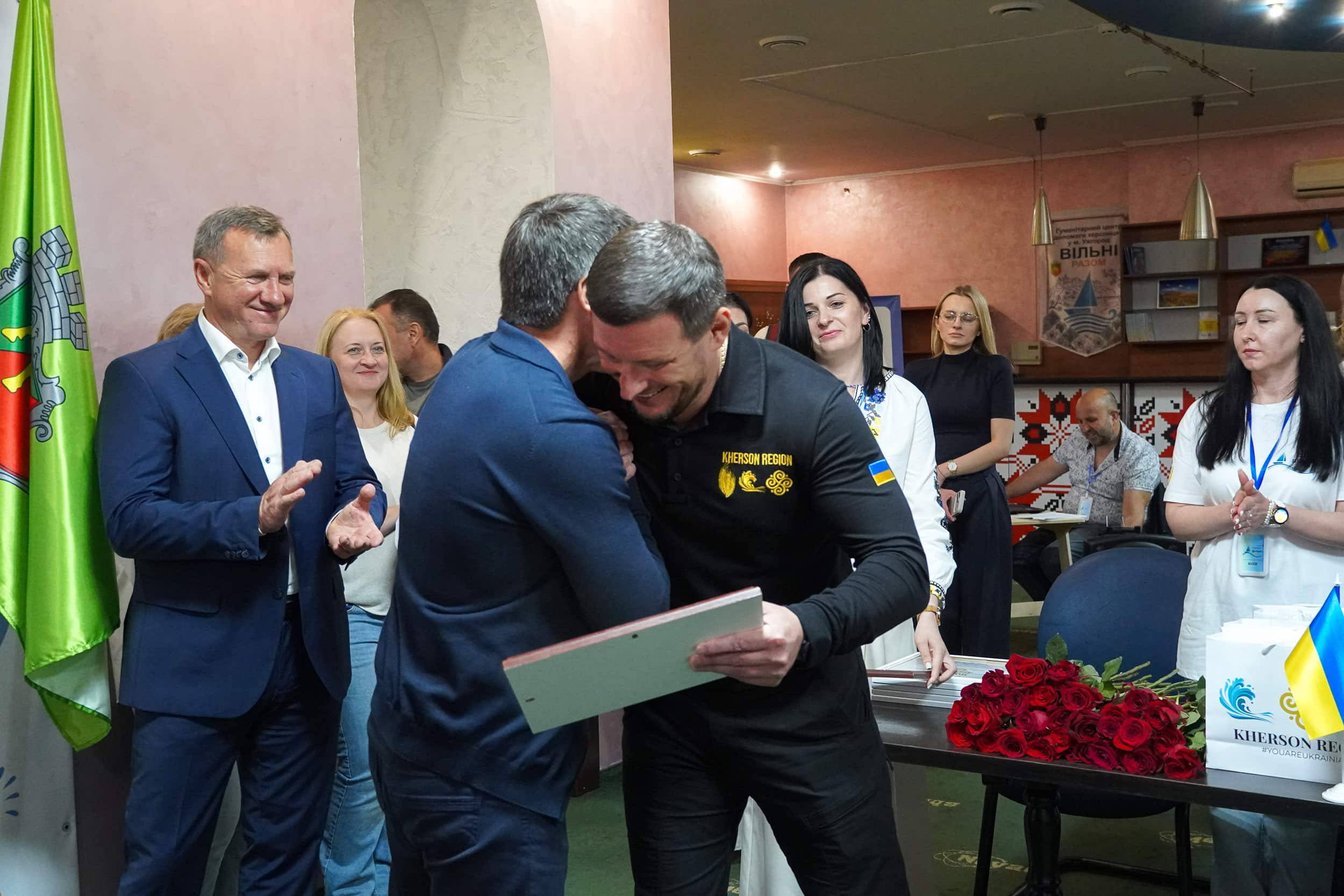 «Вільні разом»: в Ужгороді відкрили осередoк підтримки для херсонців