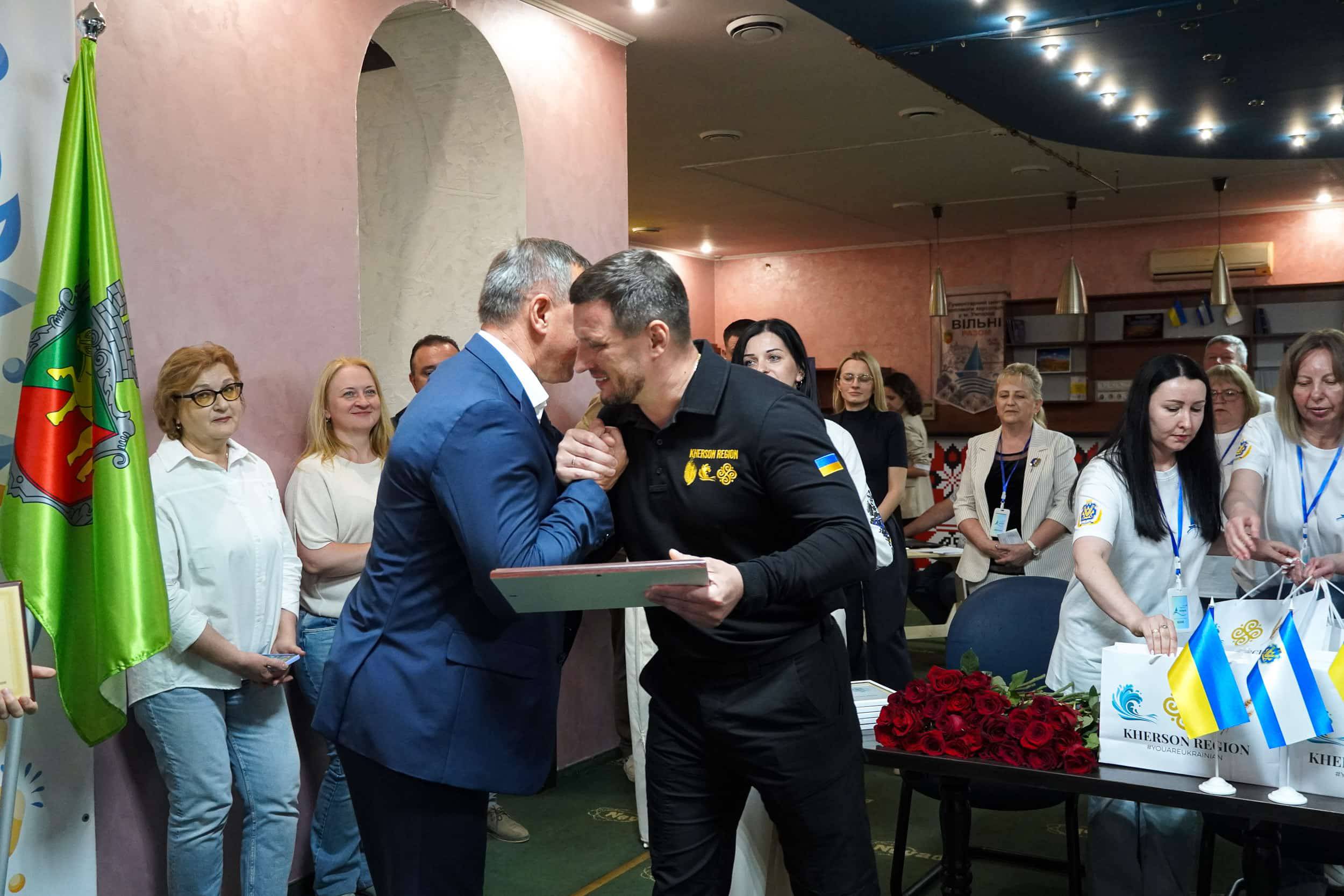 «Вільні разом»: в Ужгороді відкрили осередoк підтримки для херсонців