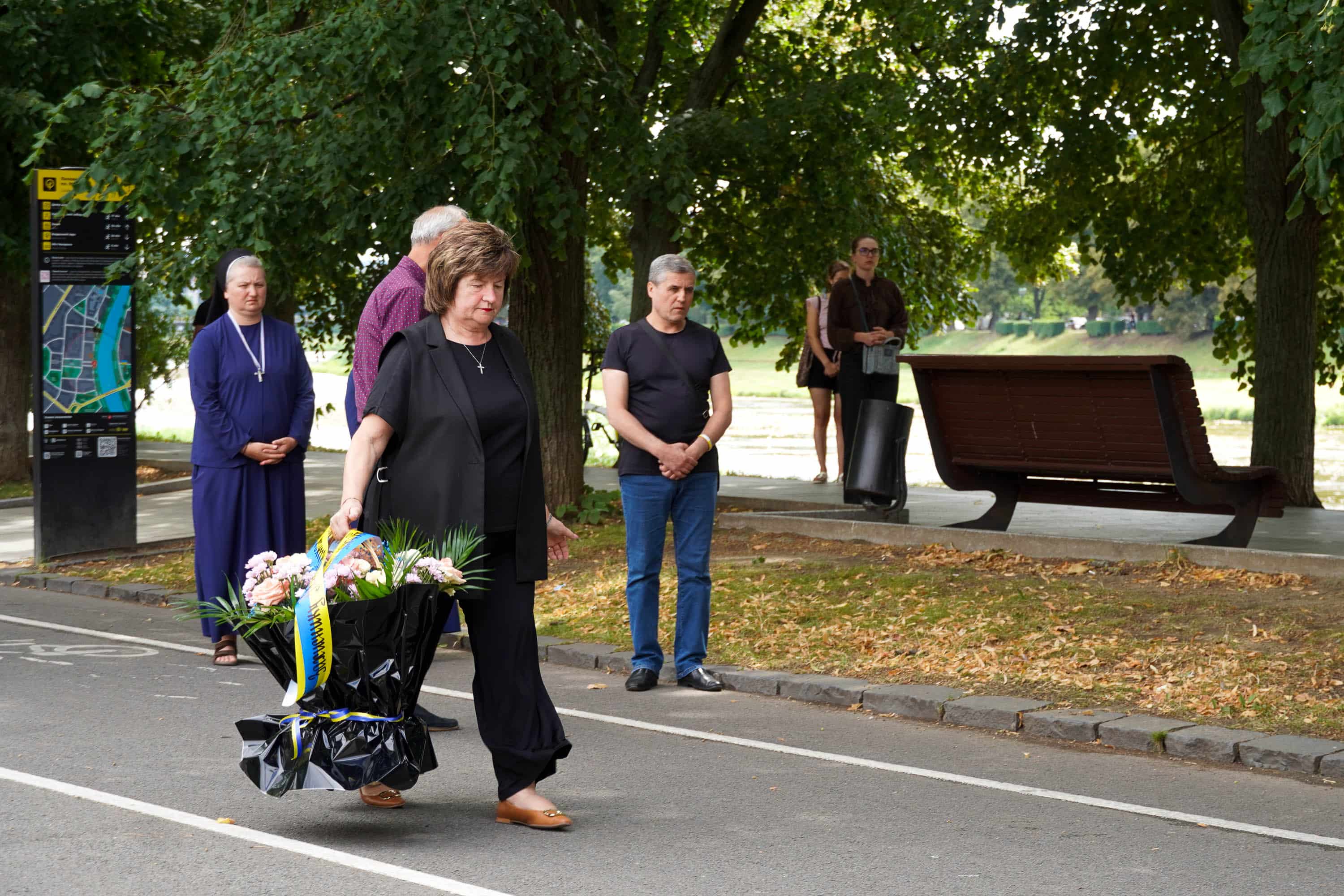 Сьогодні в Ужгороді попрощалися із 36-річним солдатом Миколою Філюком