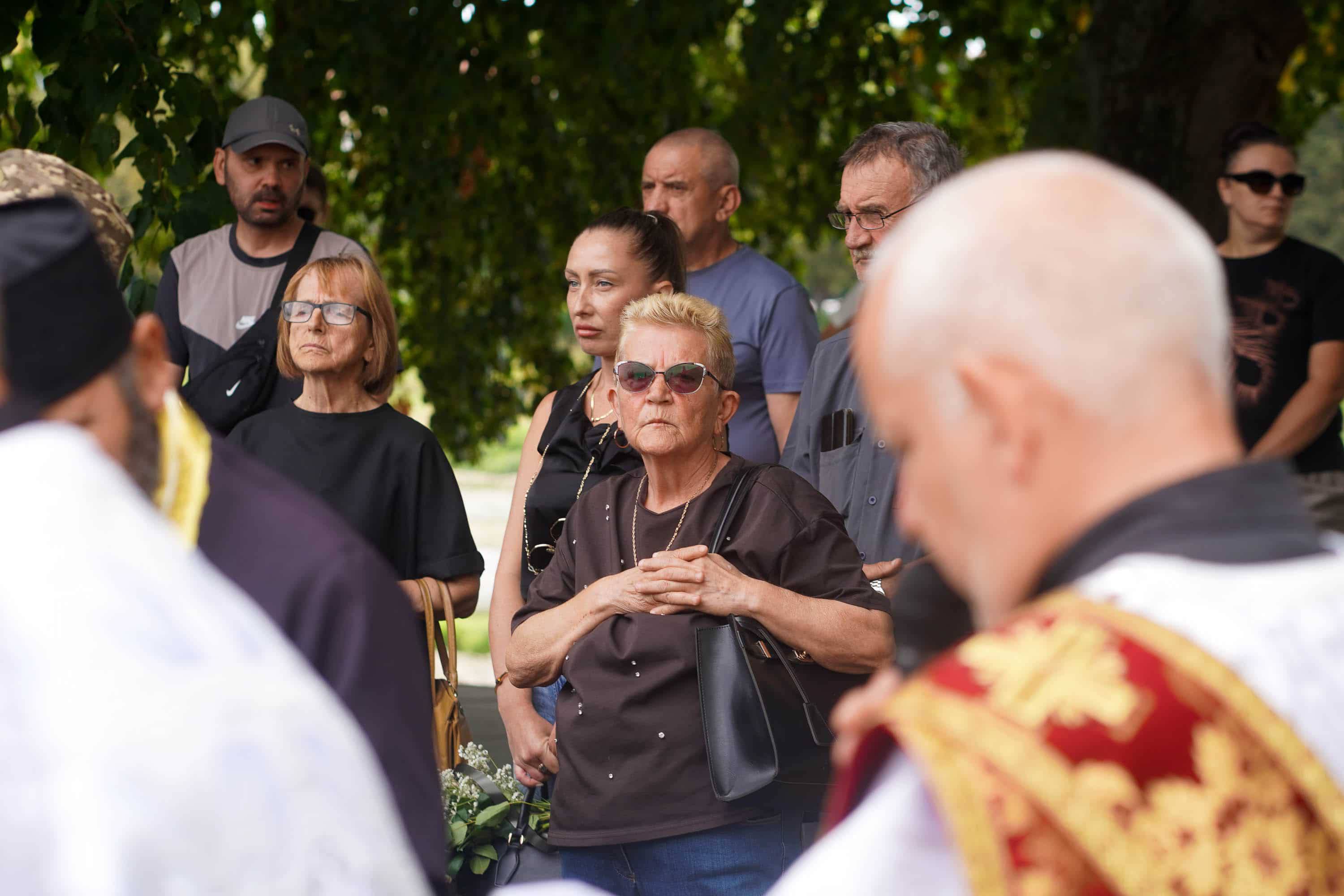 Сьогодні в Ужгороді попрощалися із 36-річним солдатом Миколою Філюком