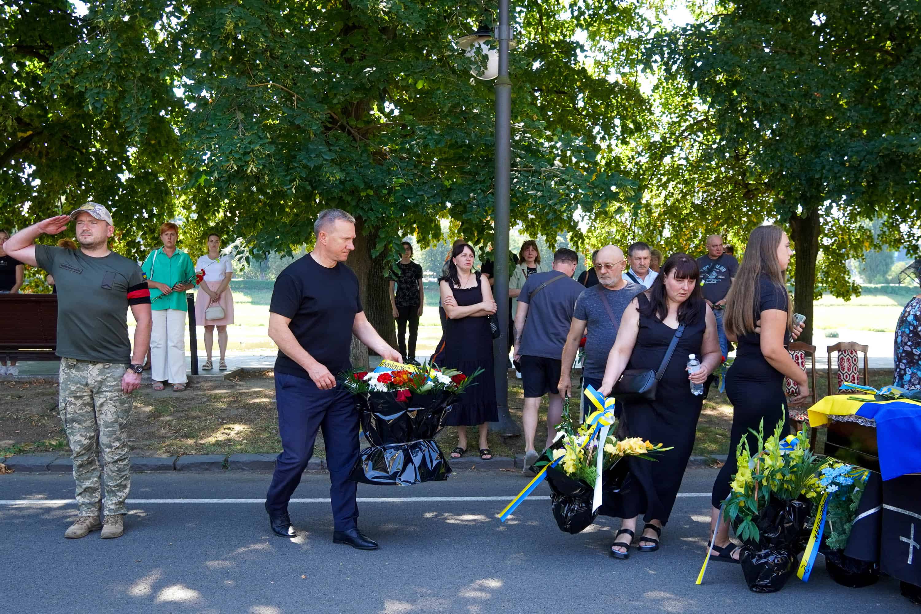 Сьогодні в Ужгороді попрощалися із 44-річним солдатом Андрієм Куном