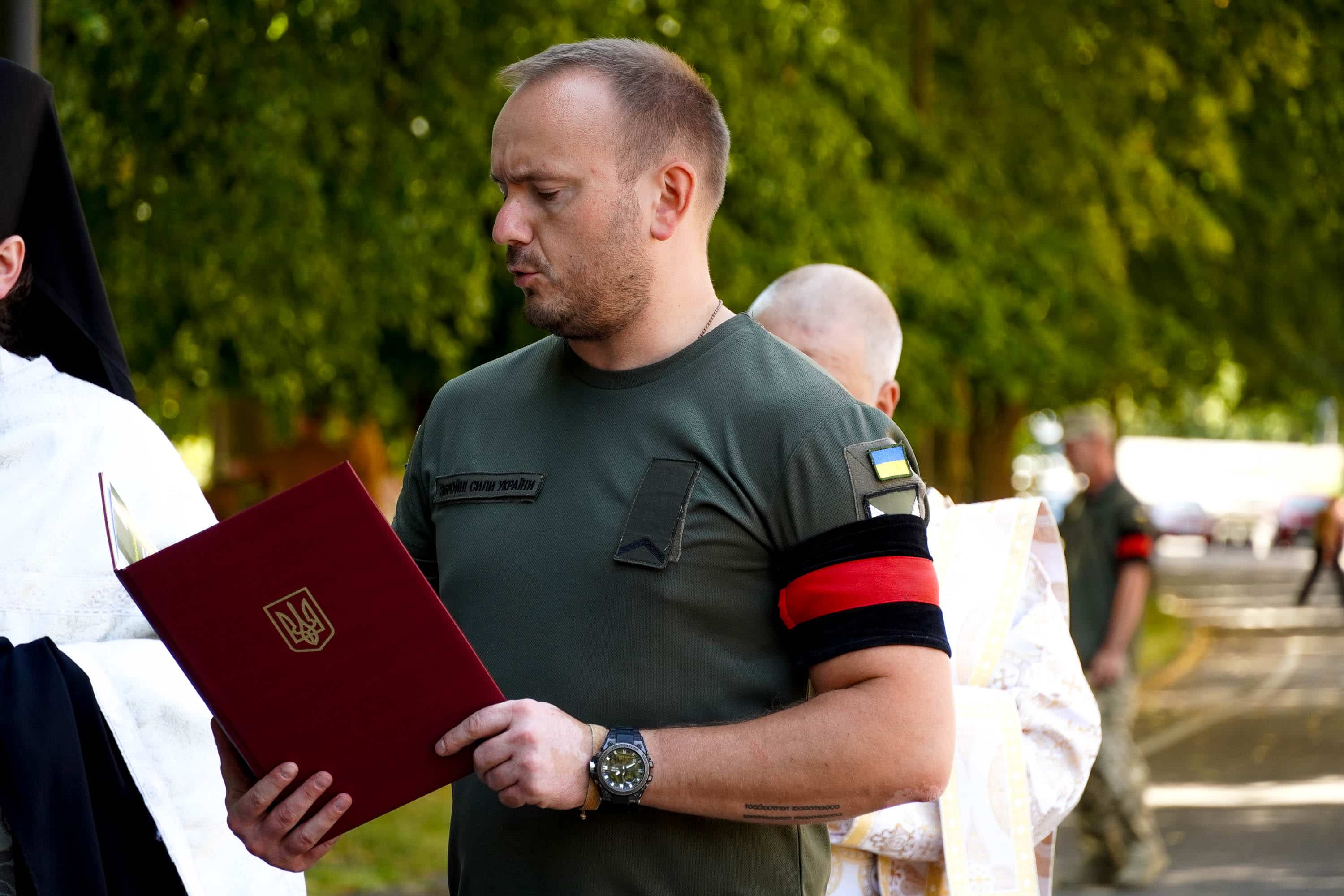 Сьогодні в Ужгороді попрощалися із 44-річним солдатом Андрієм Куном