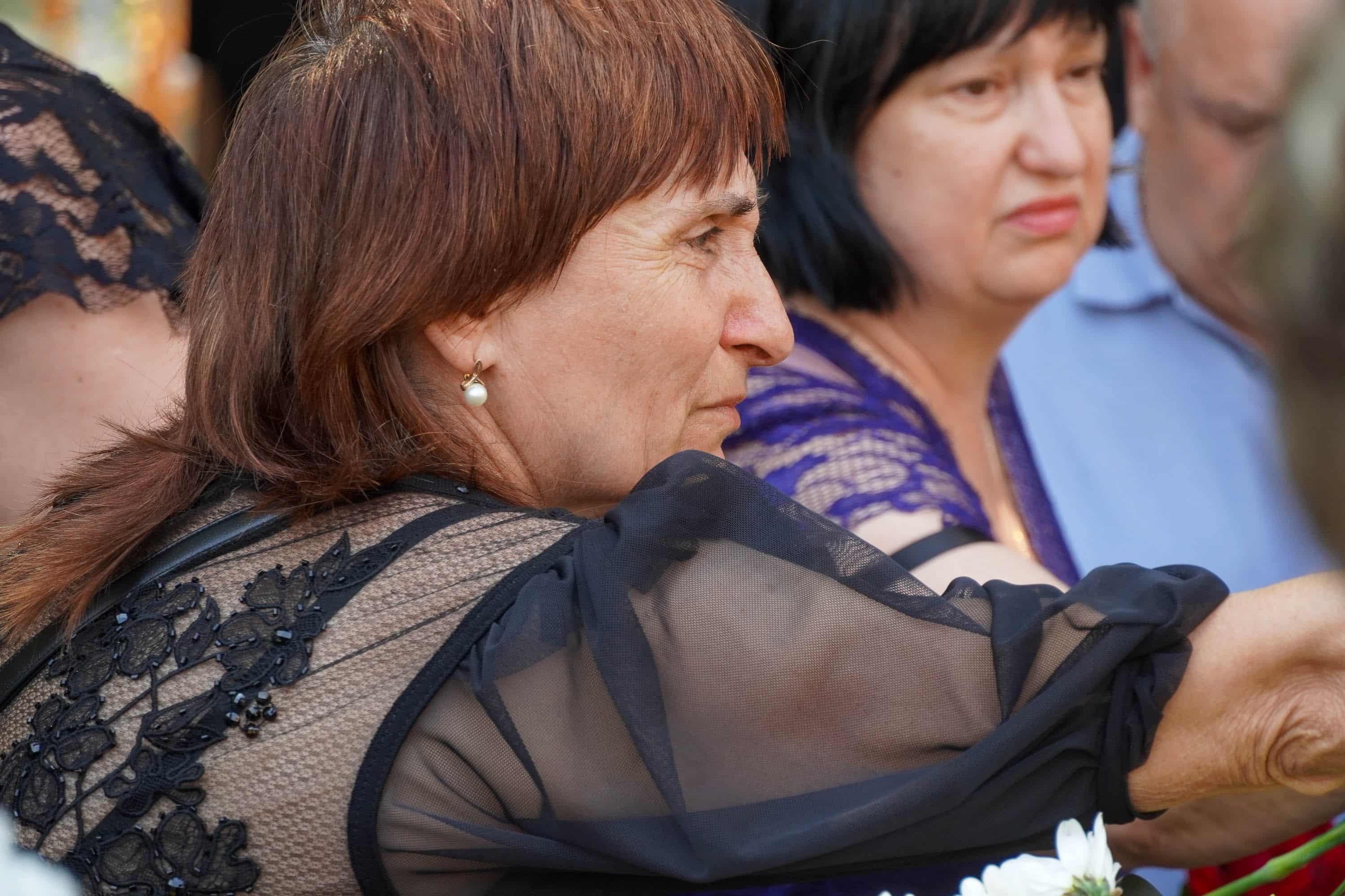 Ужгород в жалобі: сьогодні в місті попрощалися із 31-річним солдатом Богданом Югасом