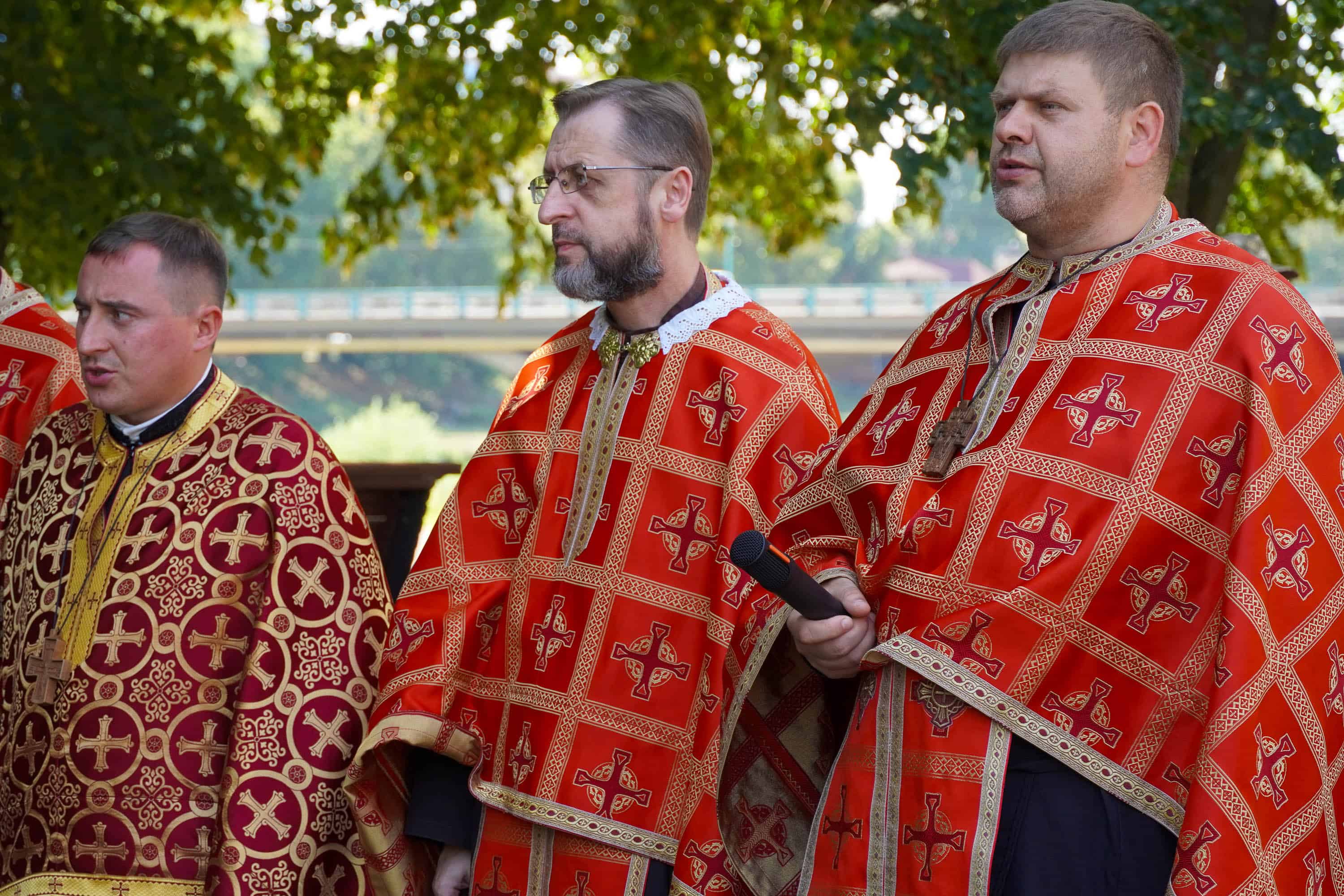 Ужгород в жалобі: сьогодні в місті попрощалися із 31-річним солдатом Богданом Югасом