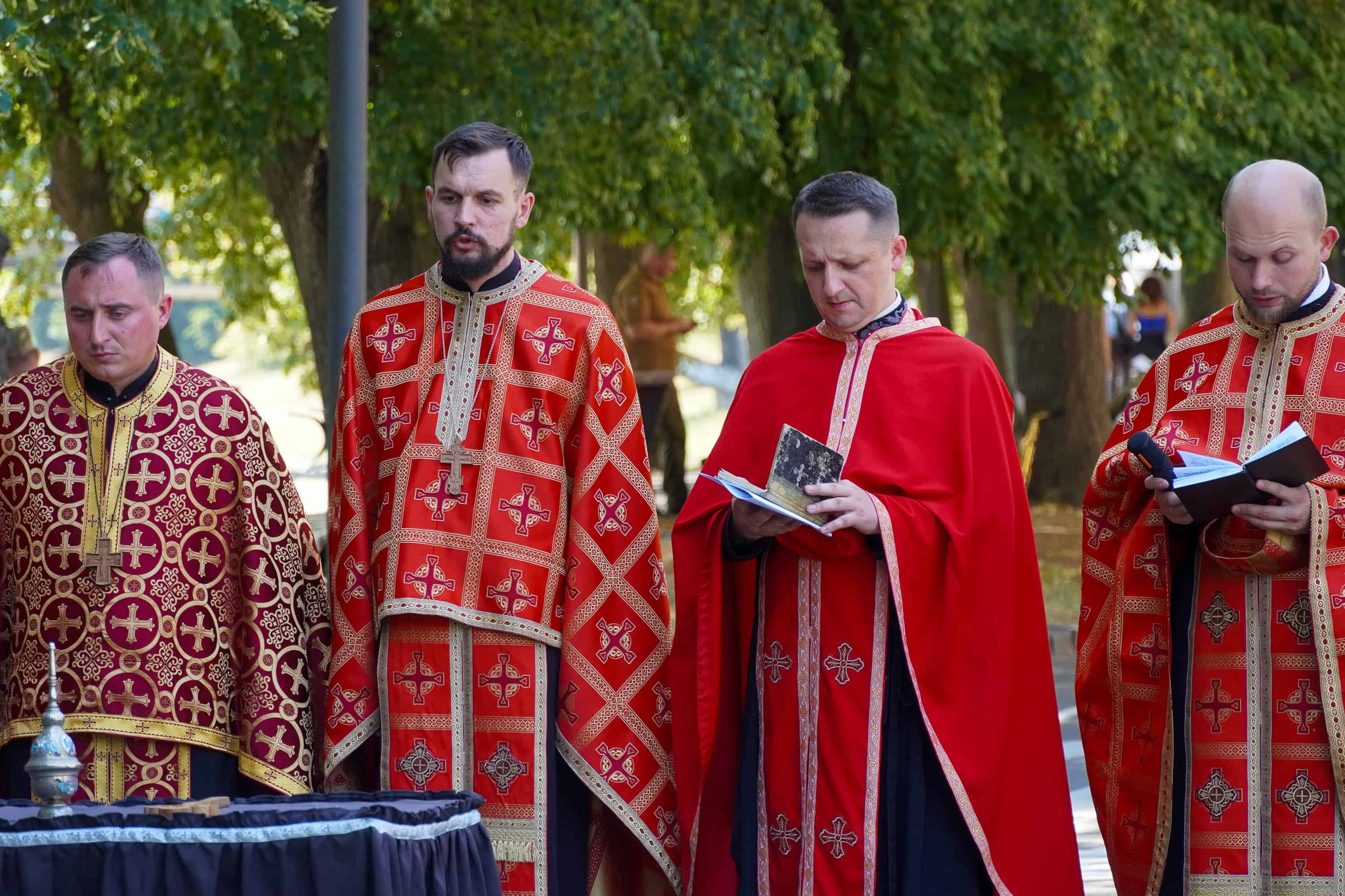 Ще один захисник повернувся додому «на щиті»: сьогодні в Ужгороді попрощалися із 50-річним солдатом Володимиром Йорданом