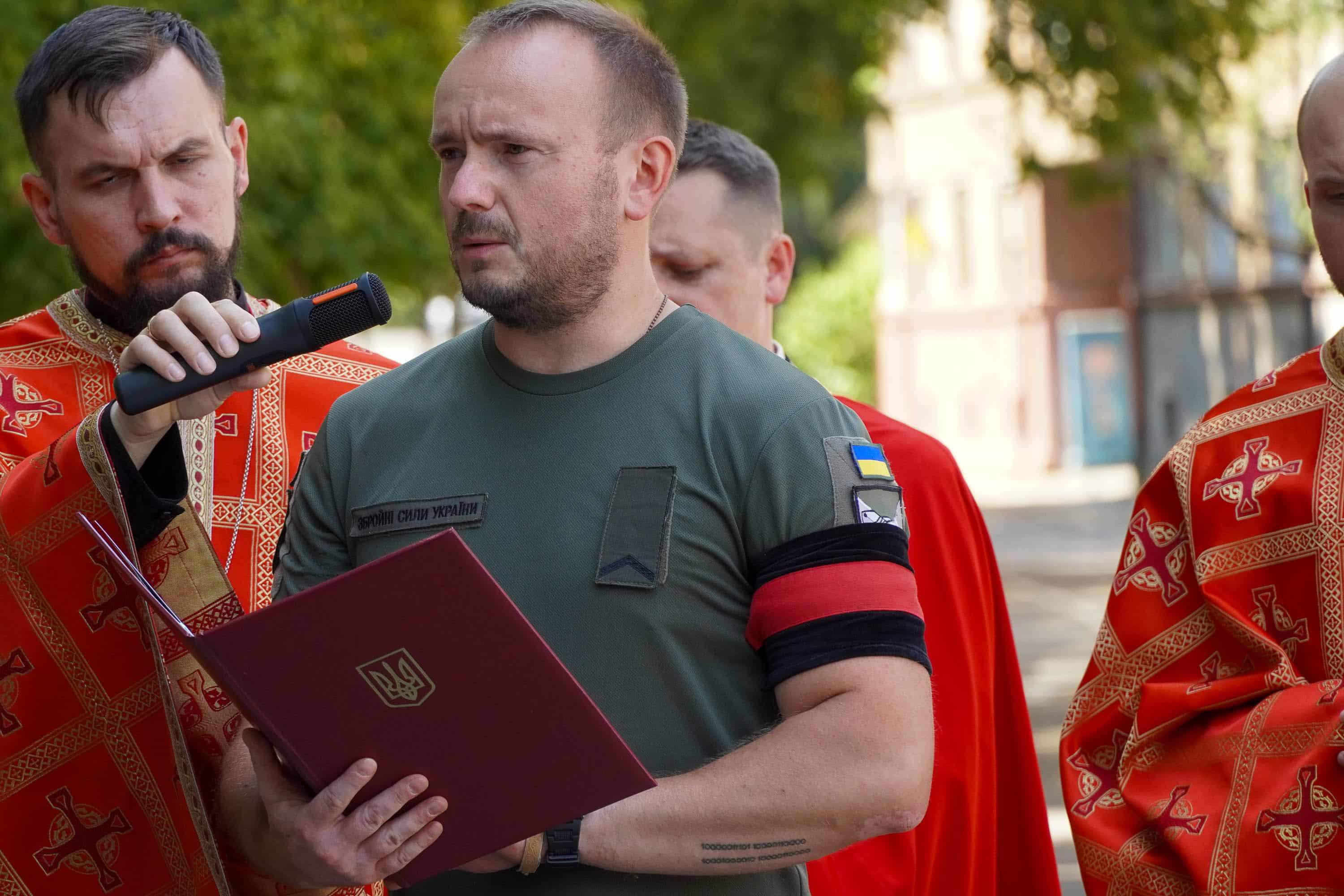 Ще один захисник повернувся додому «на щиті»: сьогодні в Ужгороді попрощалися із 50-річним солдатом Володимиром Йорданом