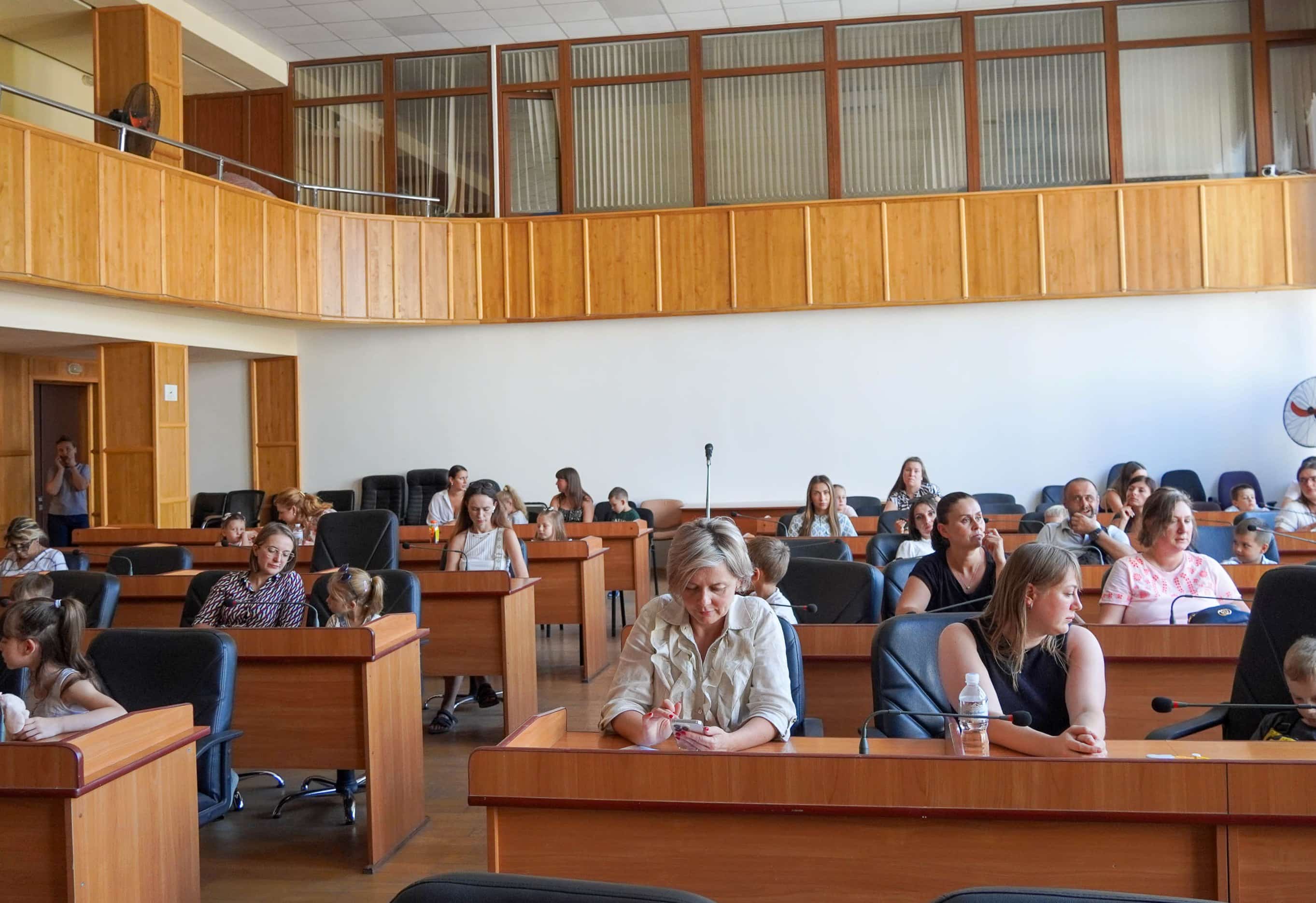 Напередодні нового навчального року в Ужгороді провели соціальну акцію на підтримку дітей військовослужбовців