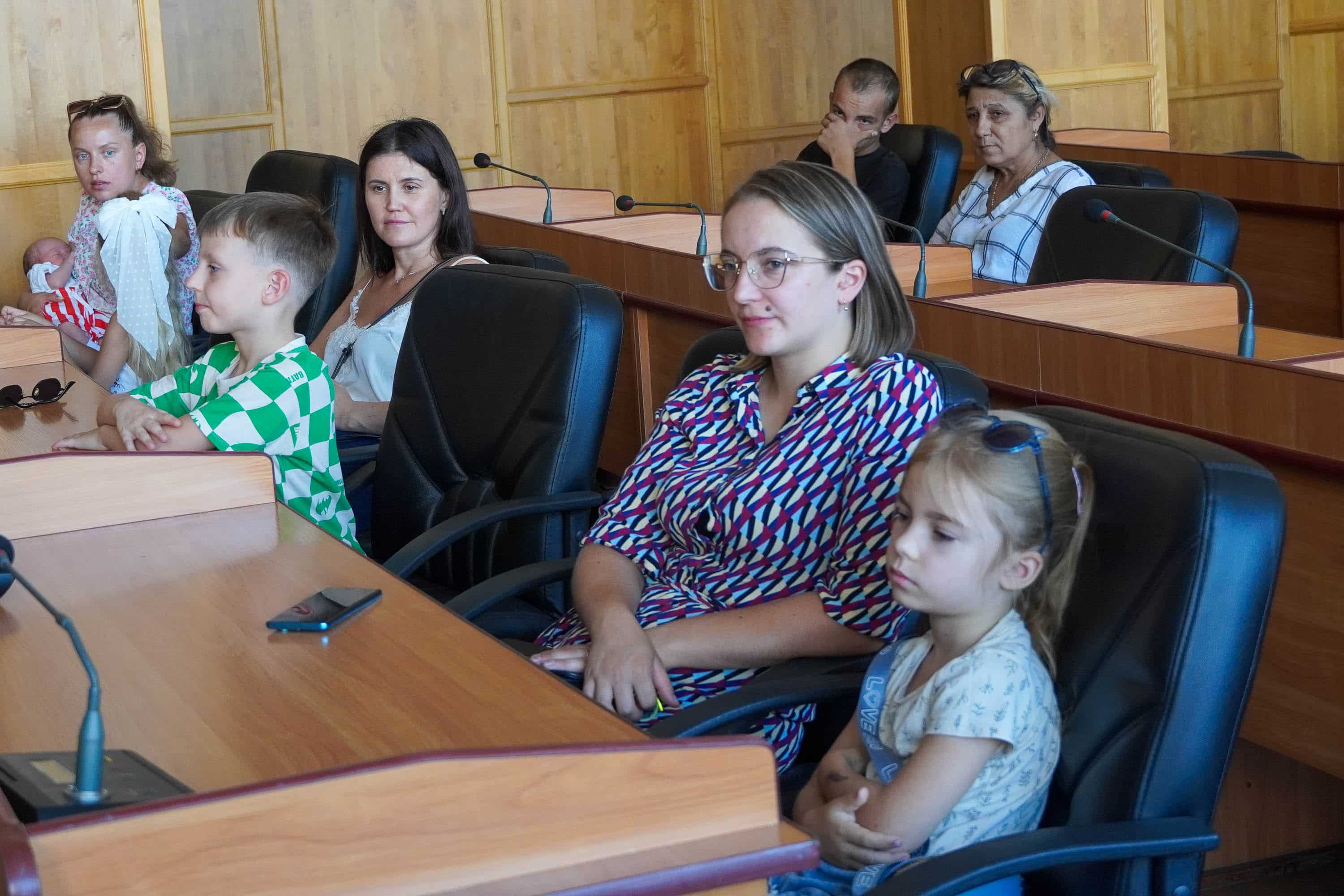 Напередодні нового навчального року в Ужгороді провели соціальну акцію на підтримку дітей військовослужбовців