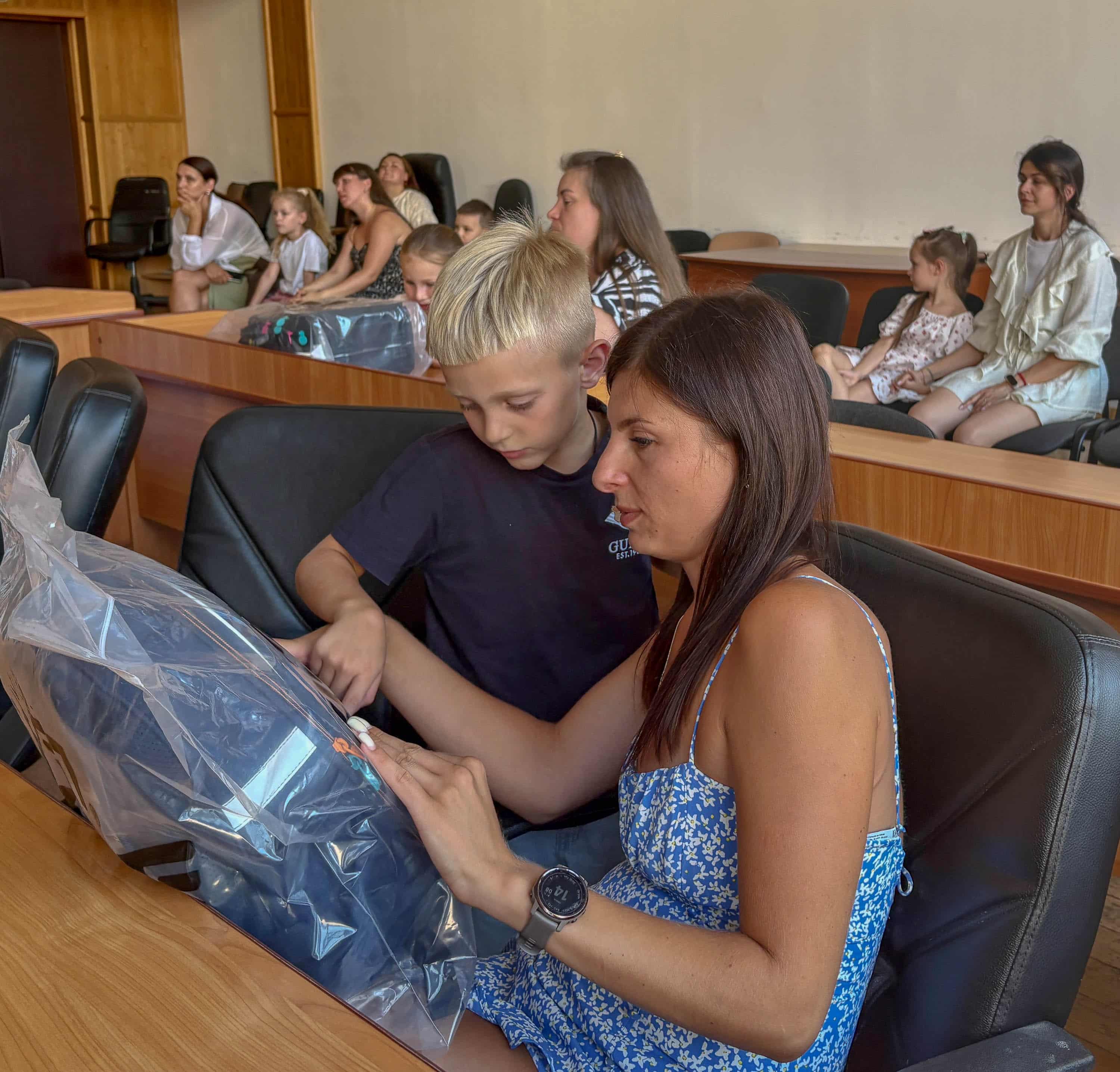 Напередодні нового навчального року в Ужгороді провели соціальну акцію на підтримку дітей військовослужбовців