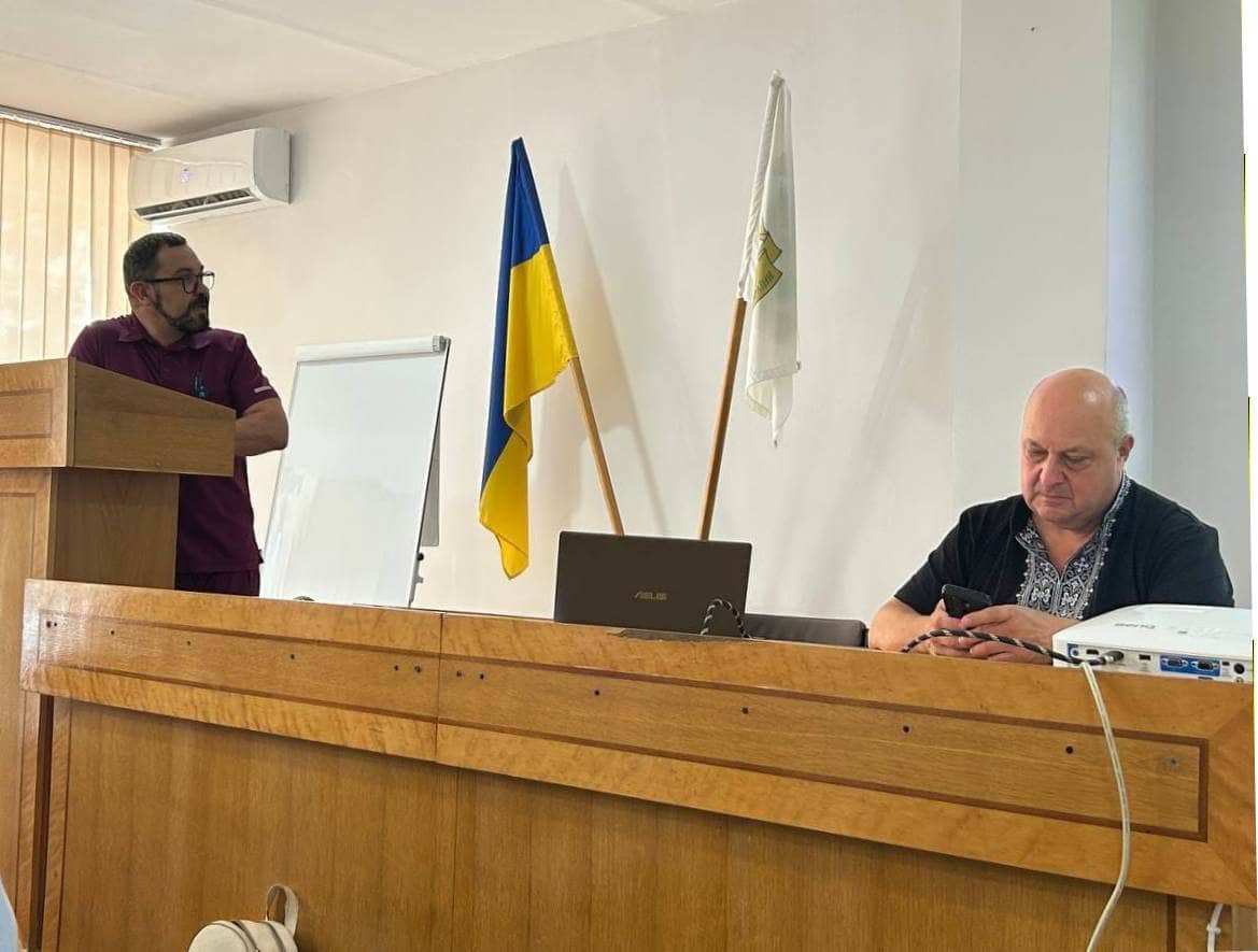Медики Ужгорода поділилися досвідом допомоги військовим та ВПО