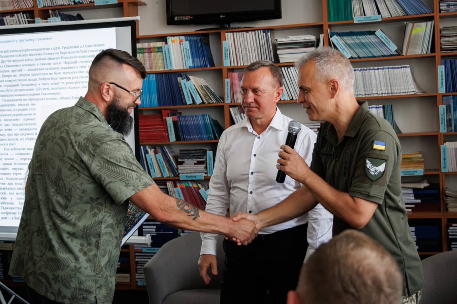 В Ужгороді презентували книгу Олександра Гавроша «Герої Закарпаття: Ужгород та Ужгородський район»
