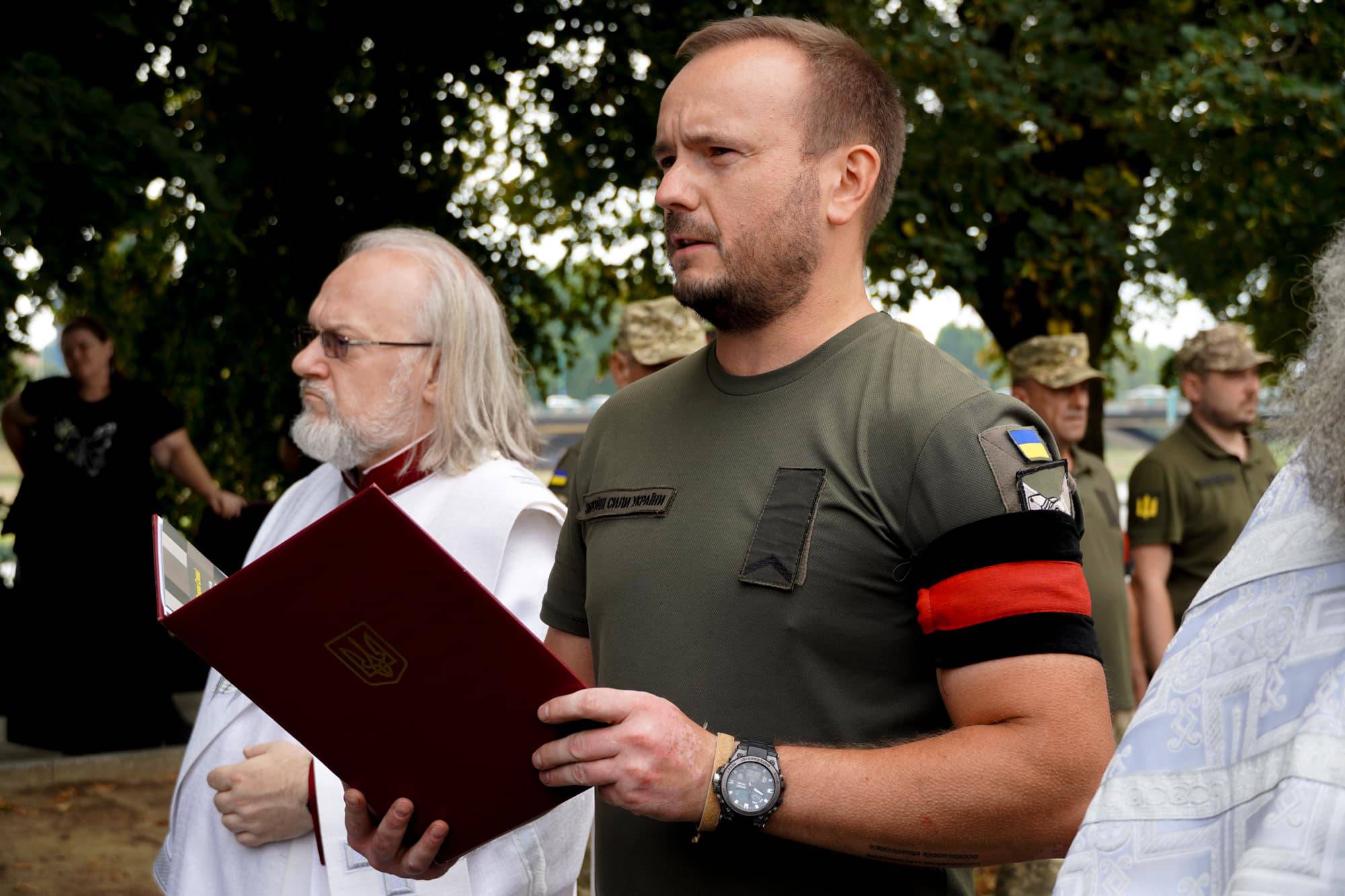 Назавжди 30: Ужгород сьогодні попрощався зі ще одним захисником, солдатом Вадимом Балогом