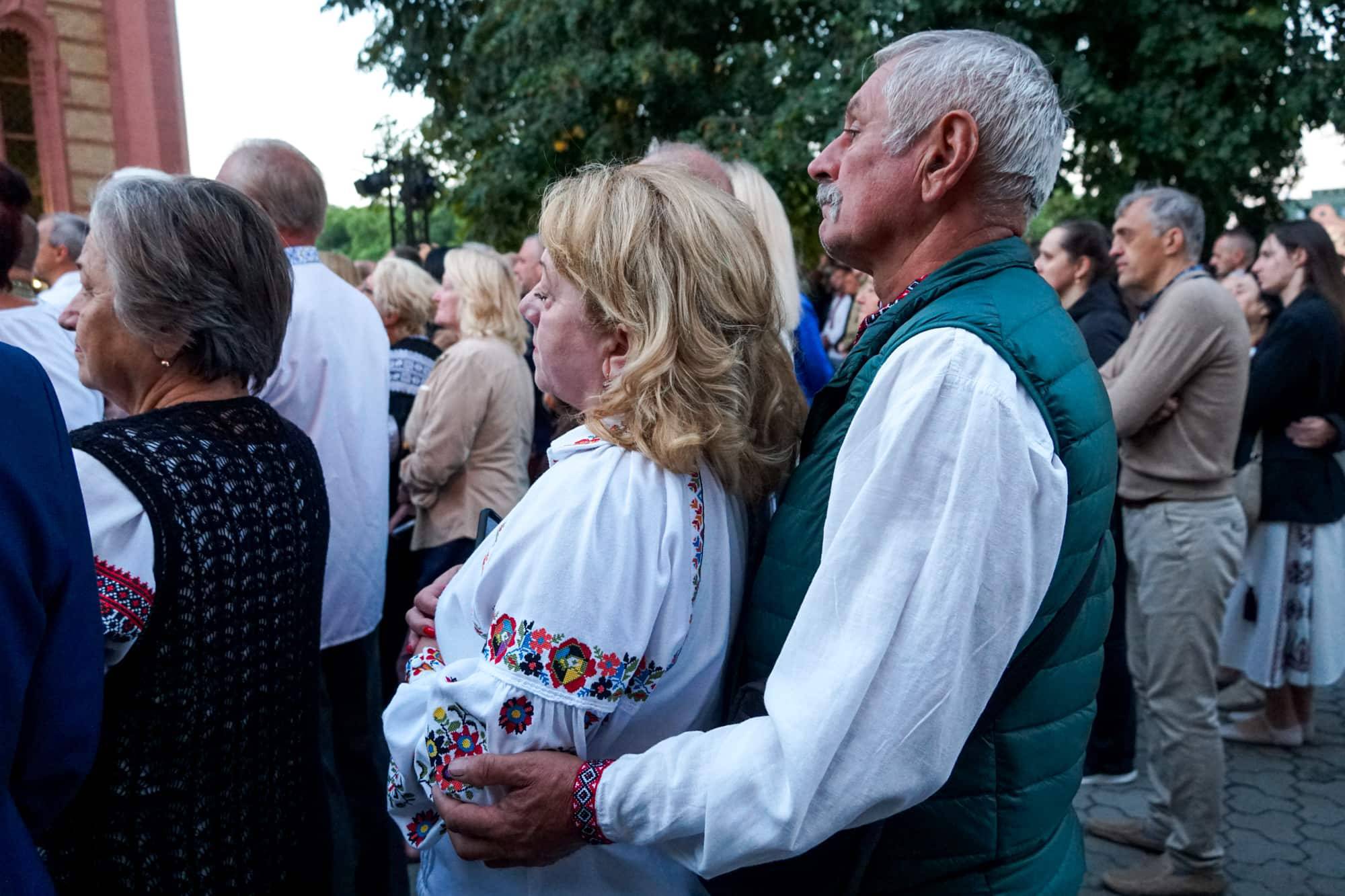 Світанок 35-го Дня Незалежності України в Ужгороді зустріли спільною молитвою