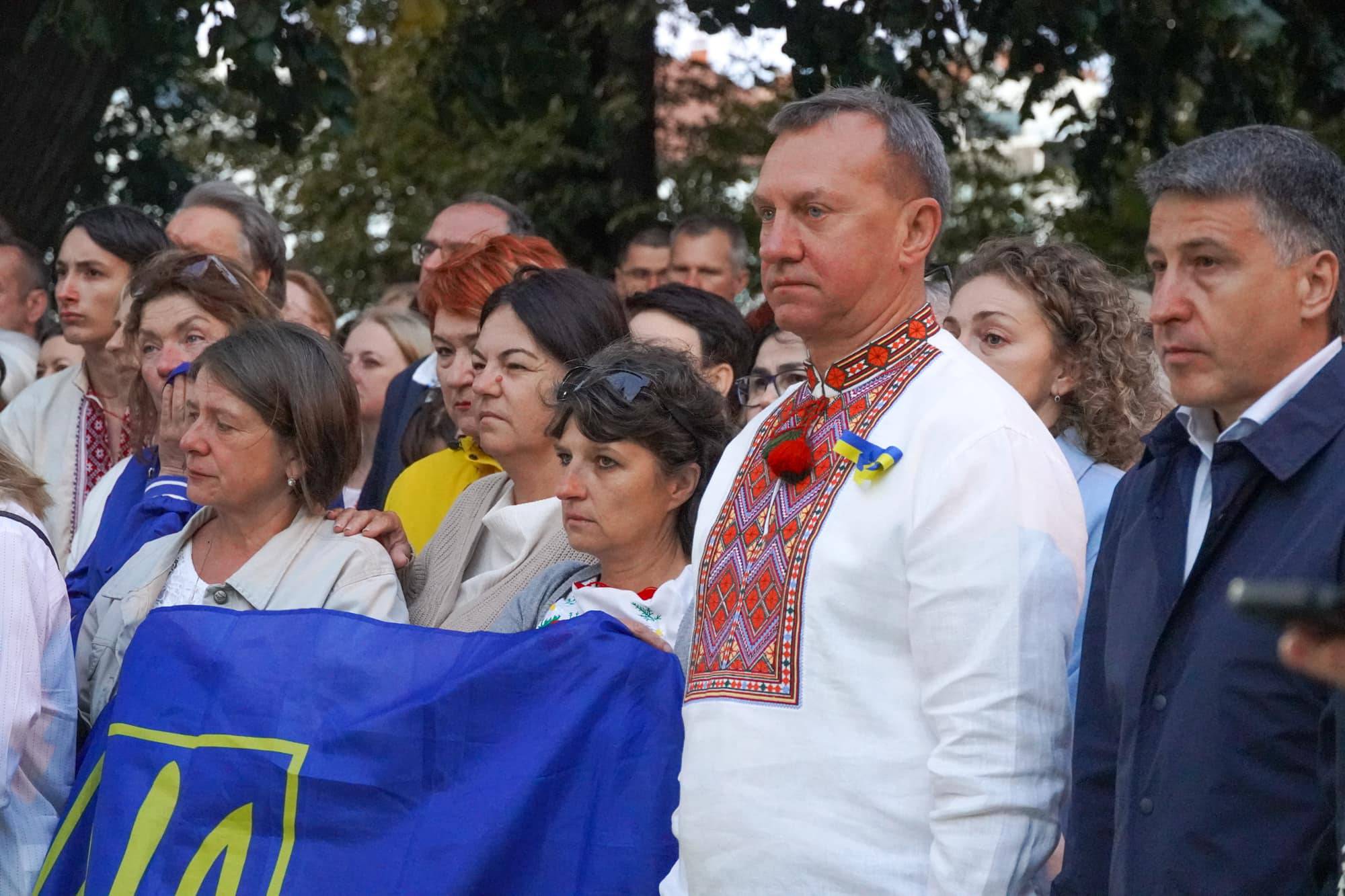 Світанок 35-го Дня Незалежності України в Ужгороді зустріли спільною молитвою