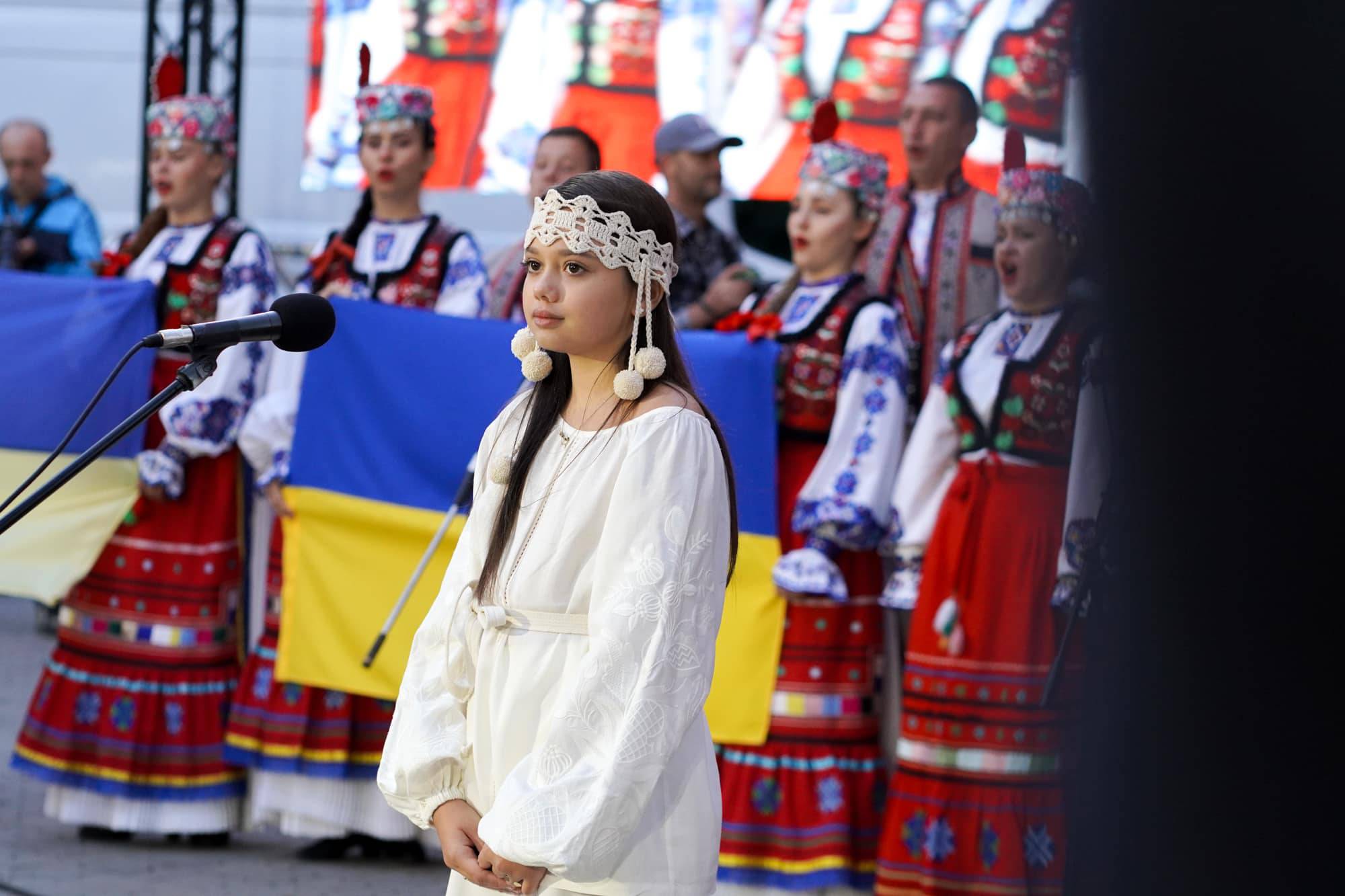 Світанок 35-го Дня Незалежності України в Ужгороді зустріли спільною молитвою