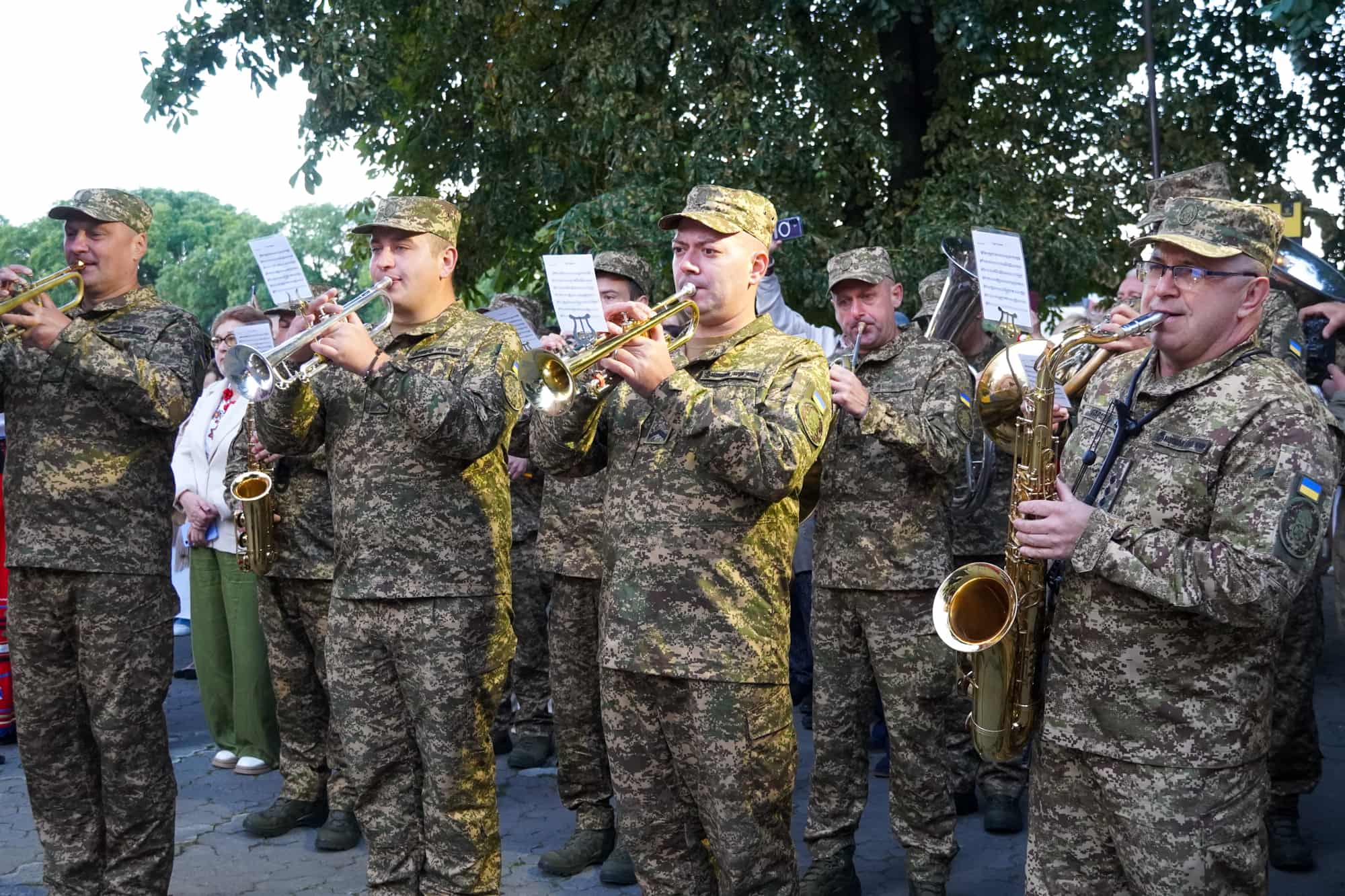 Світанок 35-го Дня Незалежності України в Ужгороді зустріли спільною молитвою