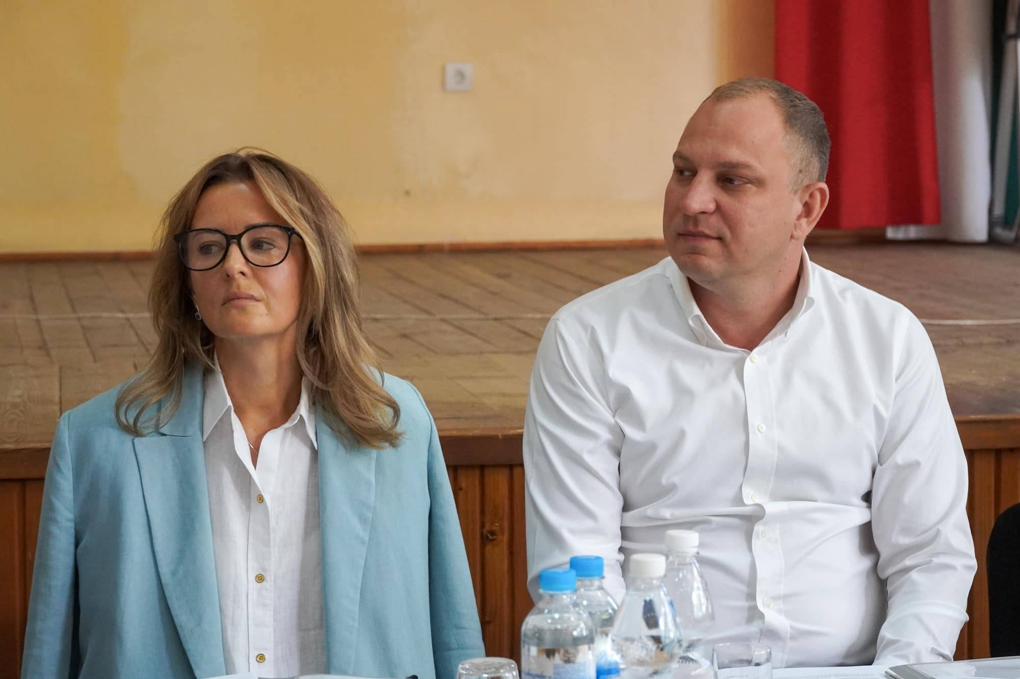 Розвиток ліцеїв, безпечне середовище та безкоштовне харчування: в Ужгороді провели розширену колегію управління освіти