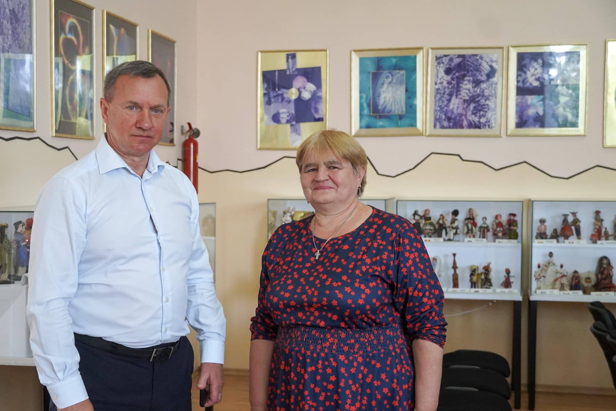 Розвиток ліцеїв, безпечне середовище та безкоштовне харчування: в Ужгороді провели розширену колегію управління освіти