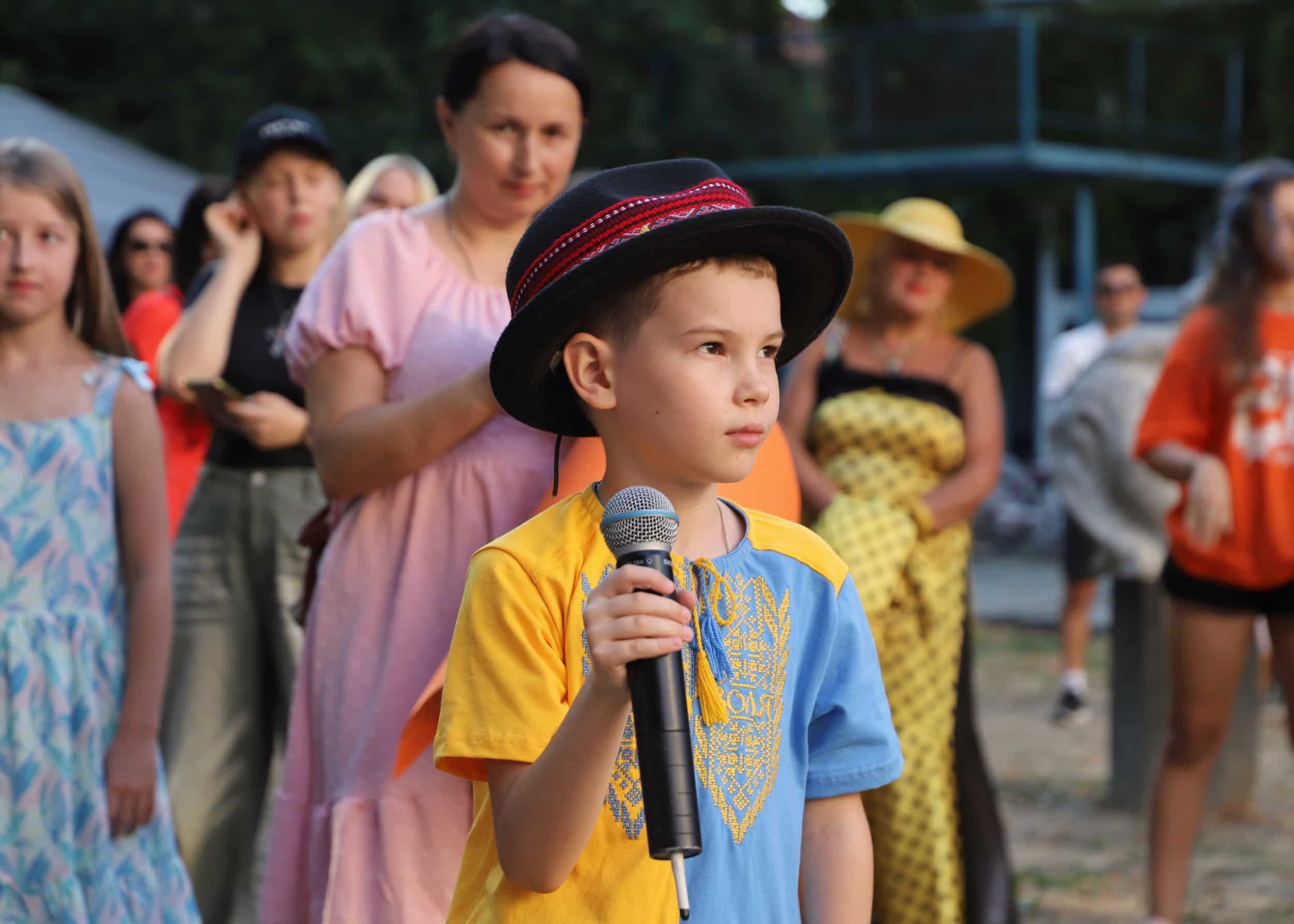 В Ужгороді відбувся благодійний концерт та вечір караоке