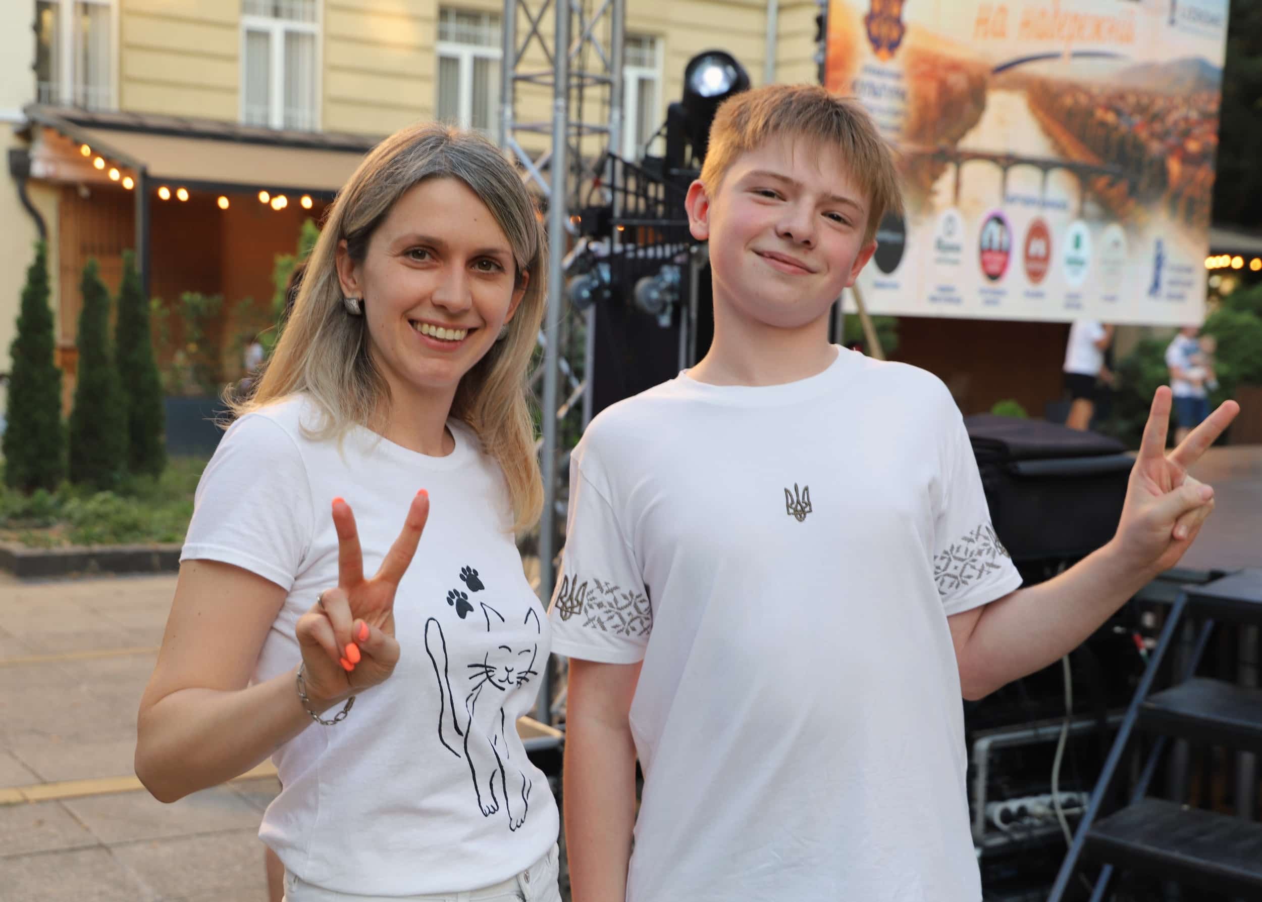 В Ужгороді відбувся благодійний концерт та вечір караоке