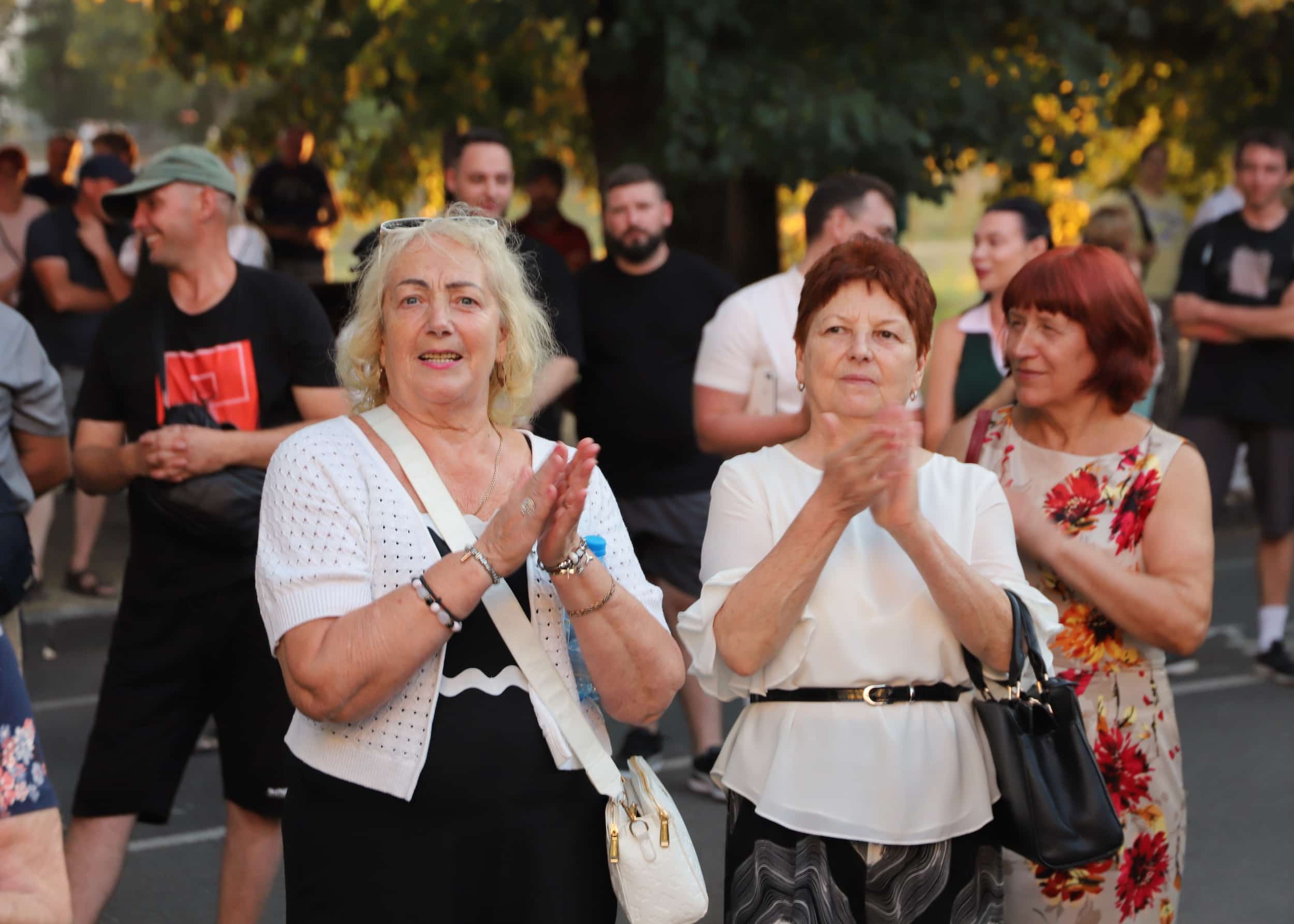 В Ужгороді відбувся благодійний концерт та вечір караоке
