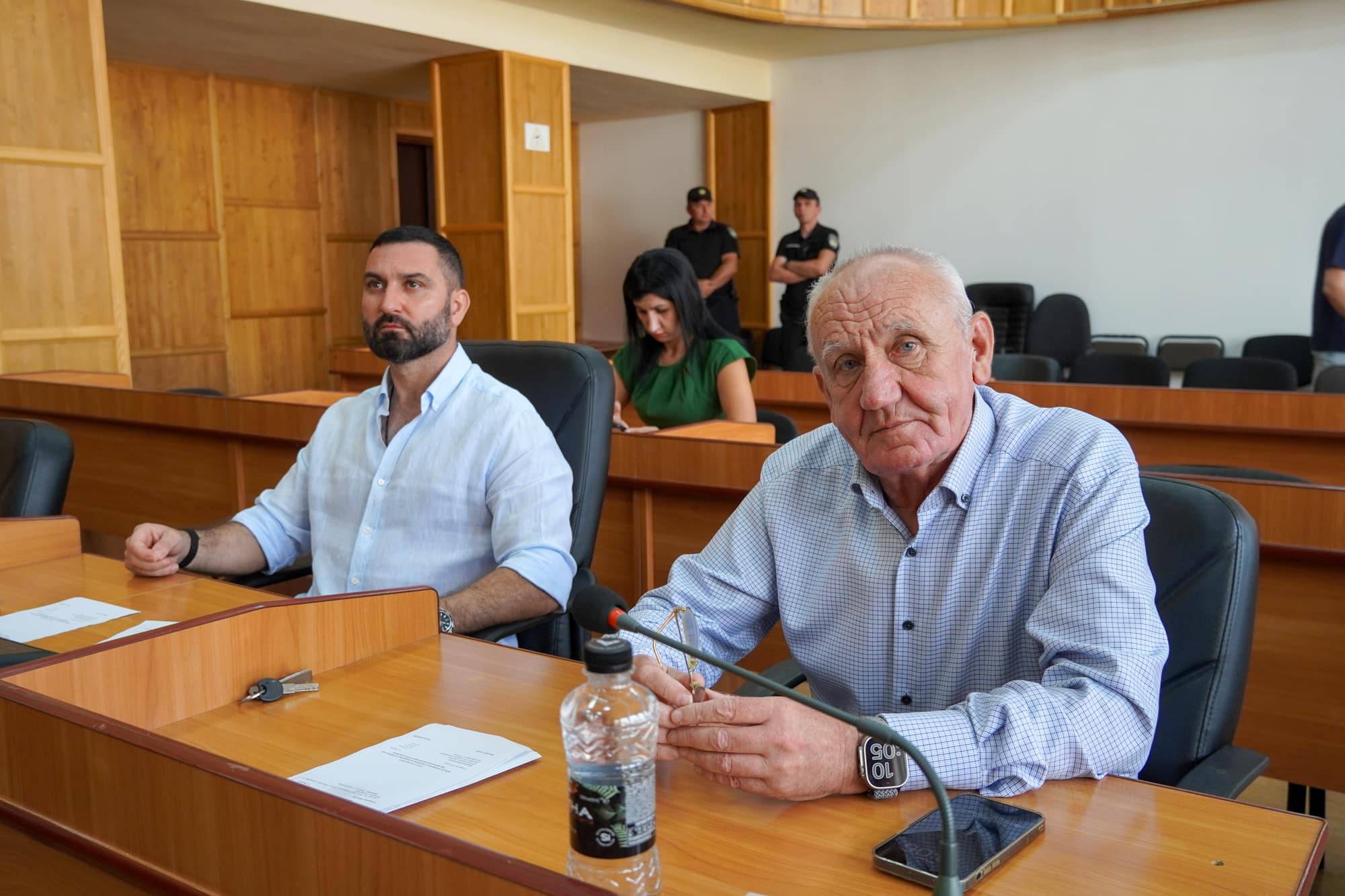На позачерговій сесії 92 полеглим захисникам присвоїли звання «Почесний громадянин Ужгорода»