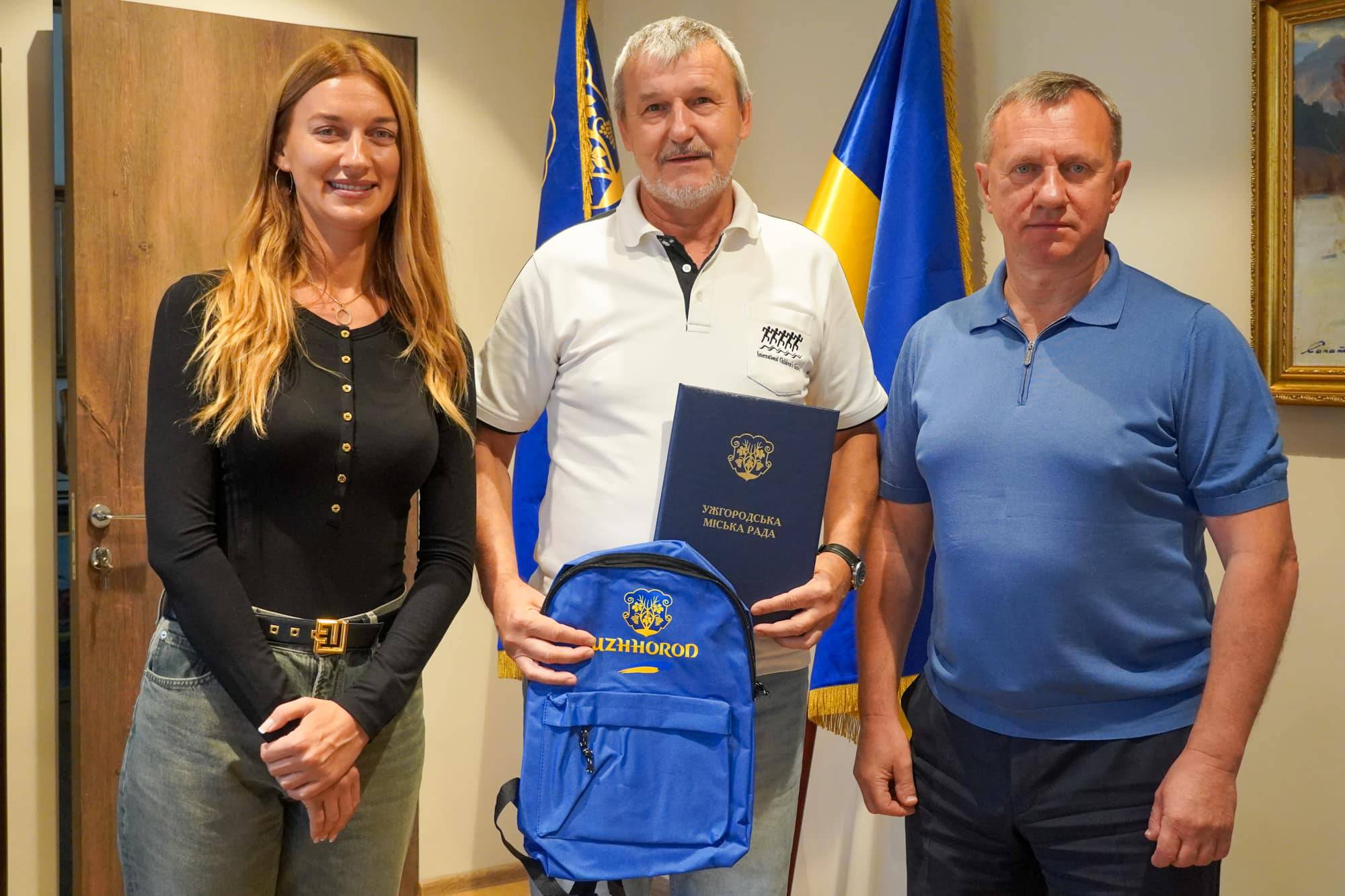 В Ужгороді відзначили юних спортсменів та їхніх наставників, які гідно представили місто й Україну на 58-х Міжнародних дитячих іграх