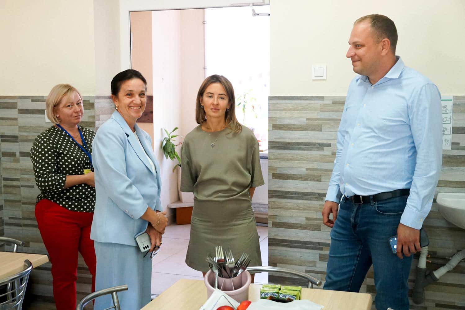 В Ужгороді майже 16 тисяч школярів отримують безкоштовне гаряче харчування