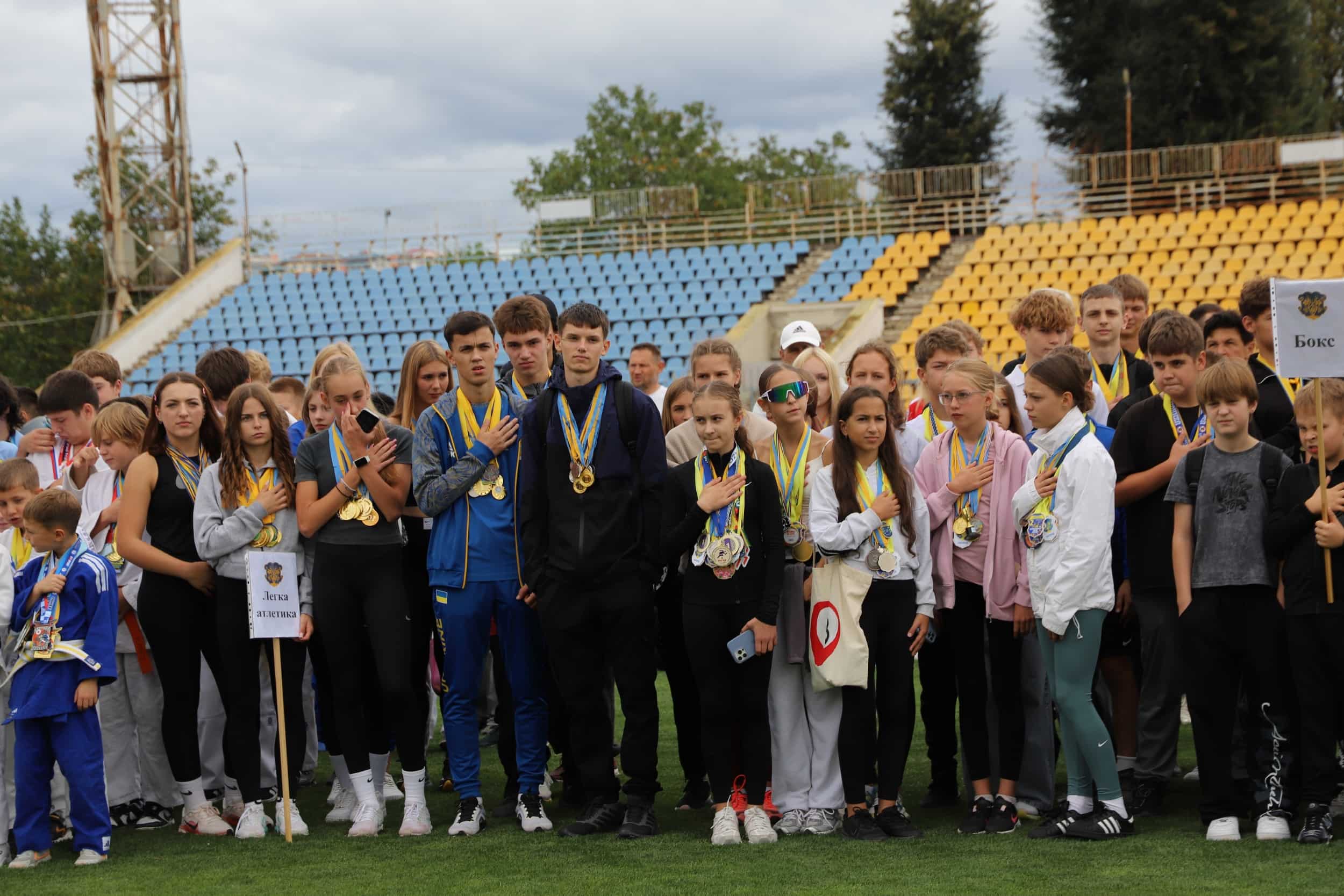 Близько 800 спортсменів пройшли центром Ужгорода під час «Ходи чемпіонів»